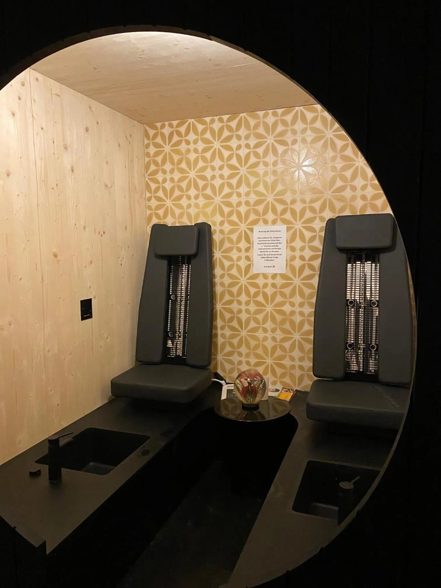 Sauna in Mondschein Hotel & Chalet