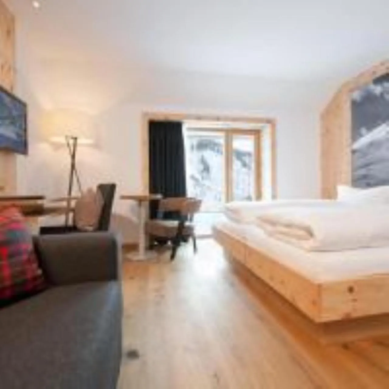Bedroom, Bed in Mondschein Hotel & Chalet