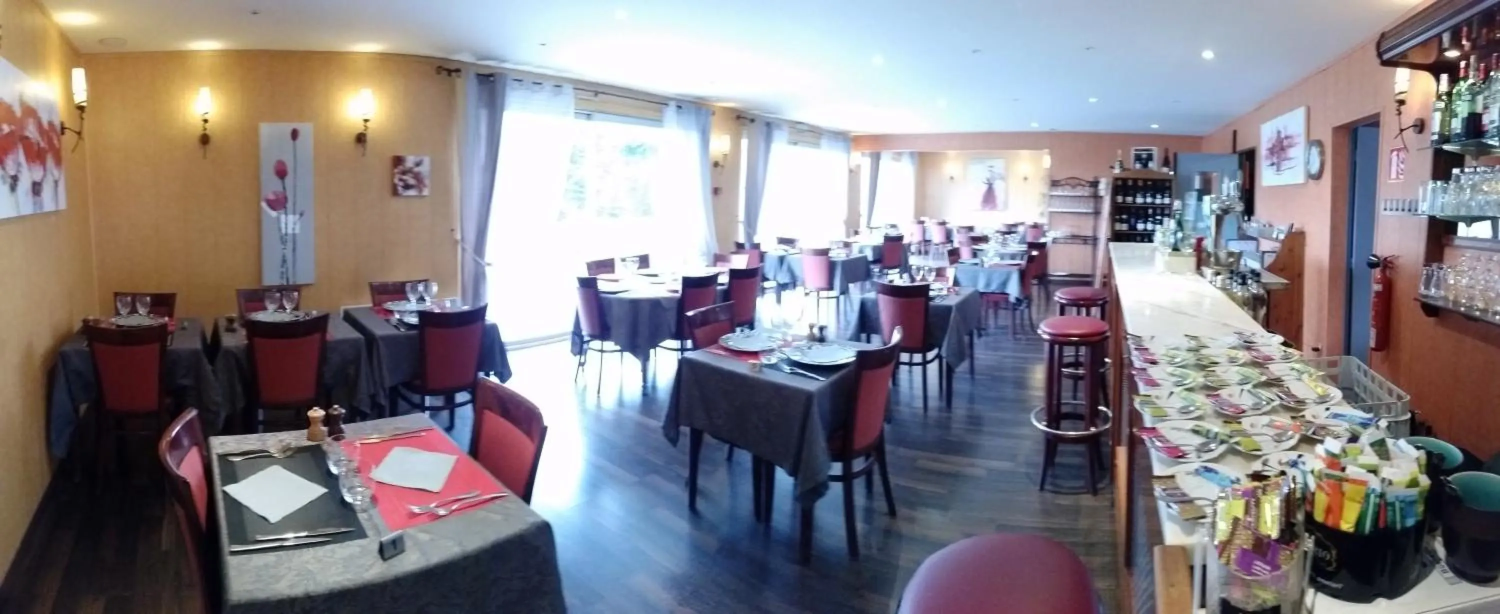 Restaurant/places to eat in Hôtel Le Forestia