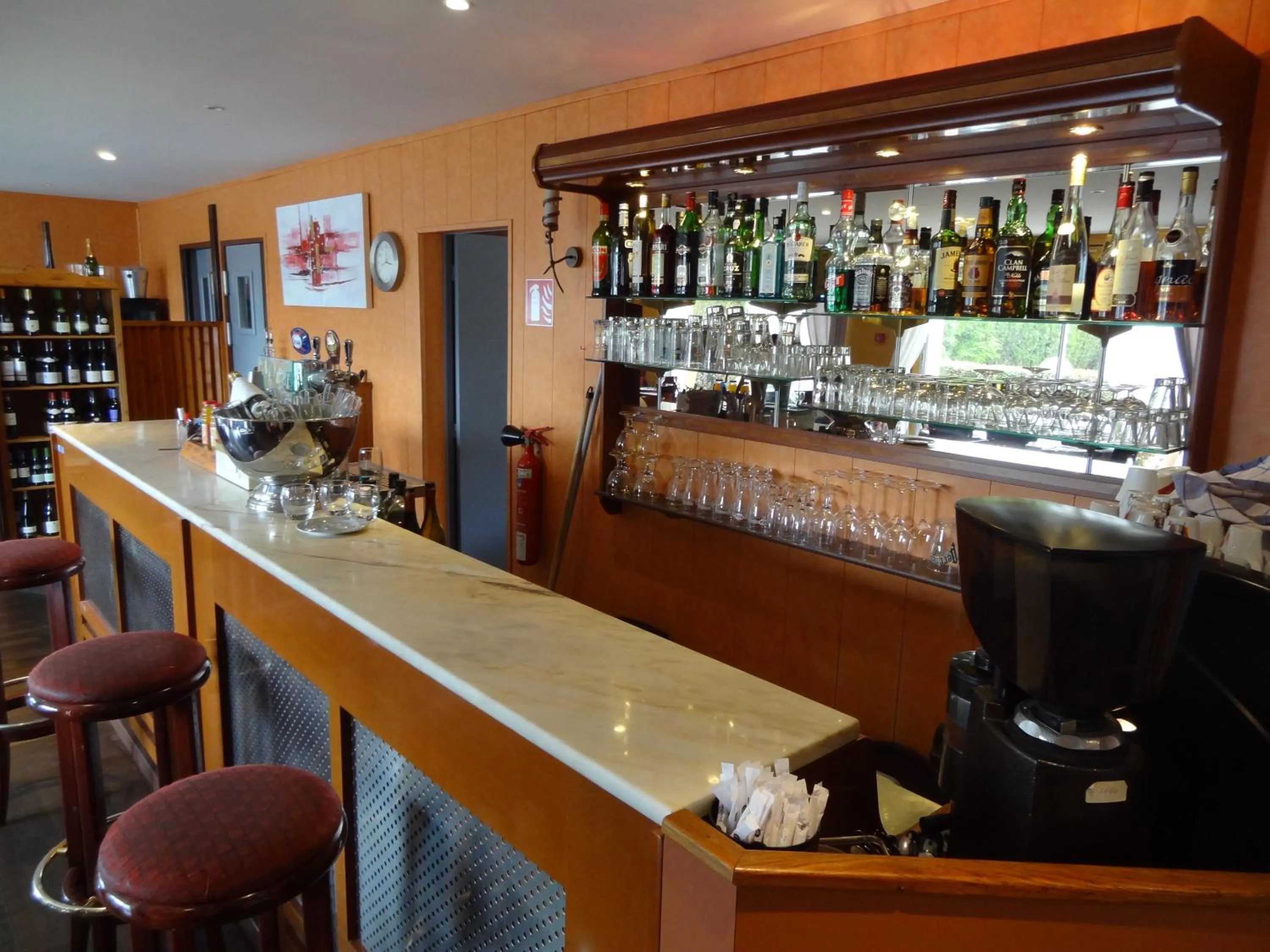 Lounge or bar in Hôtel Le Forestia