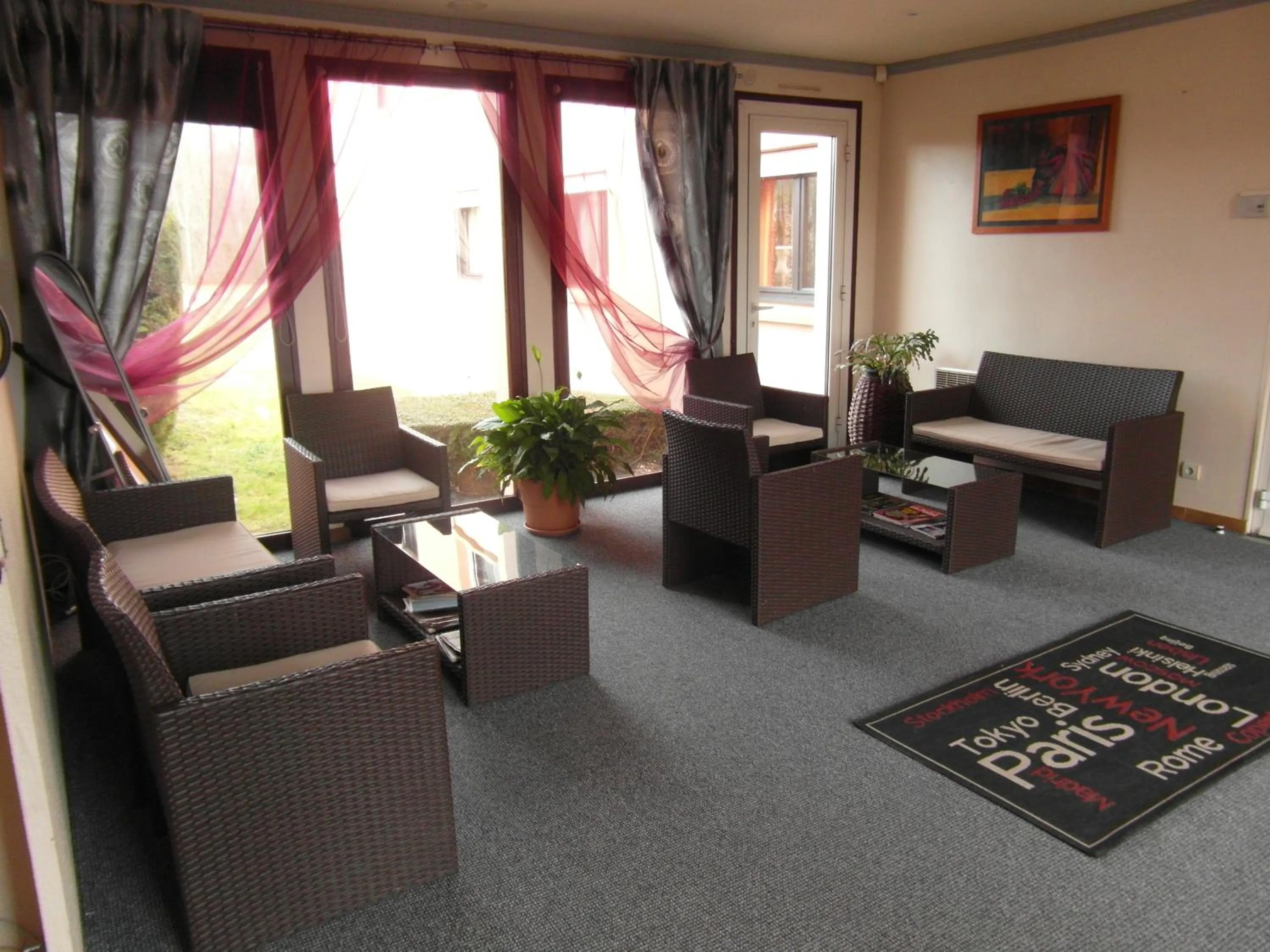 Seating area in Hôtel Le Forestia