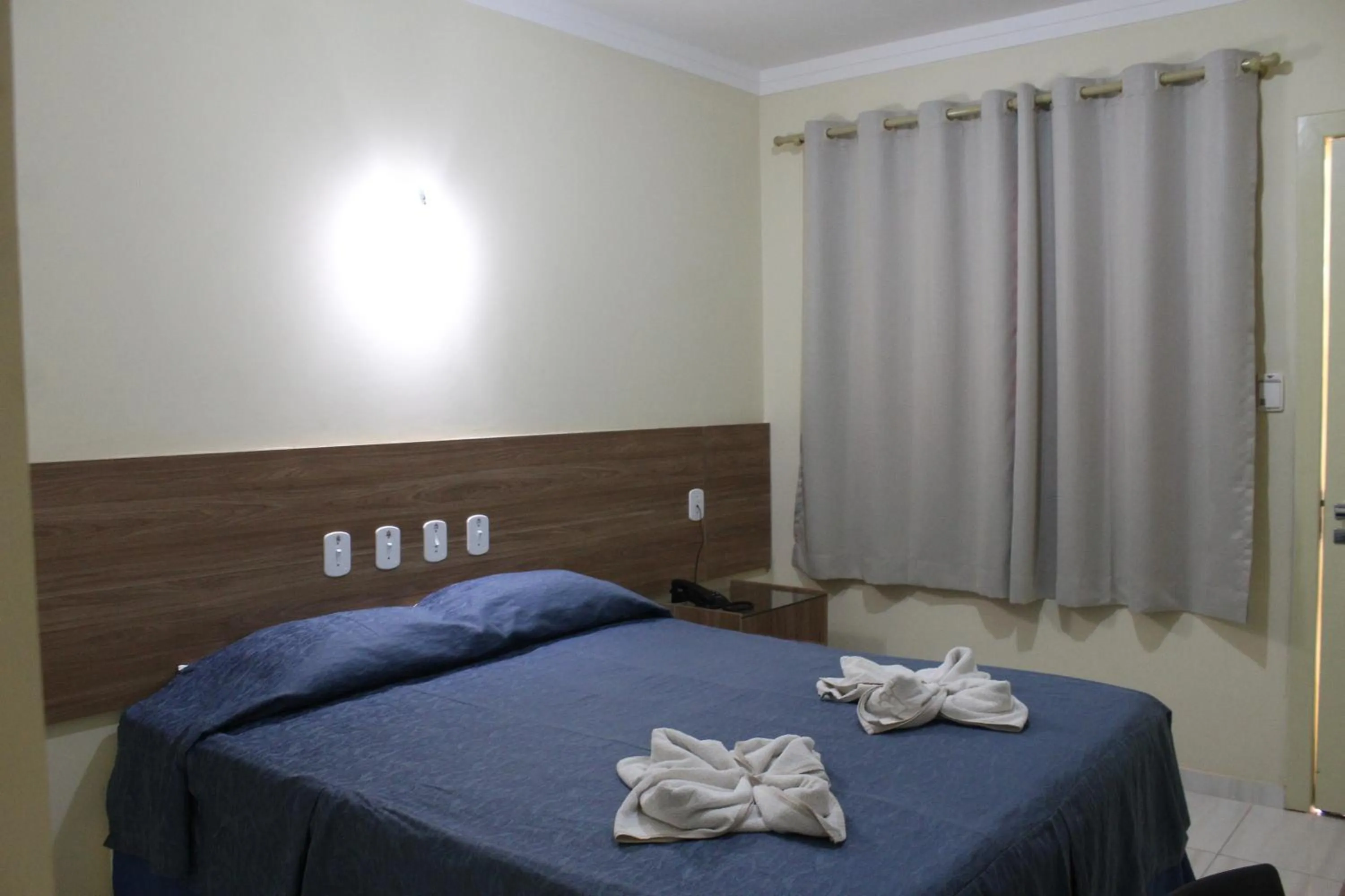 Property building, Bed in Fiesta Bahiana Club Hotel