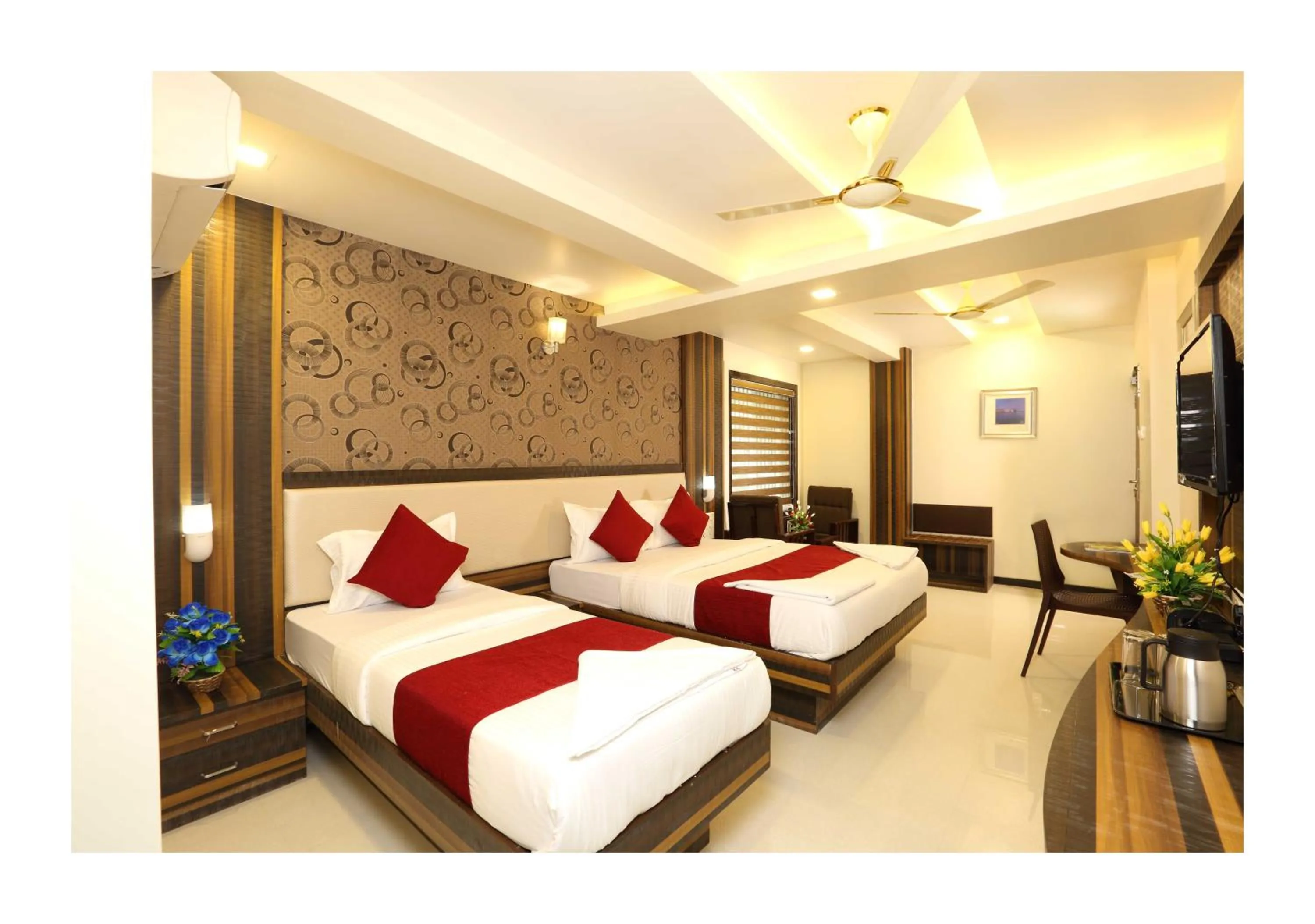 Photo of the whole room, Bed in Hotel Kochi Caprice