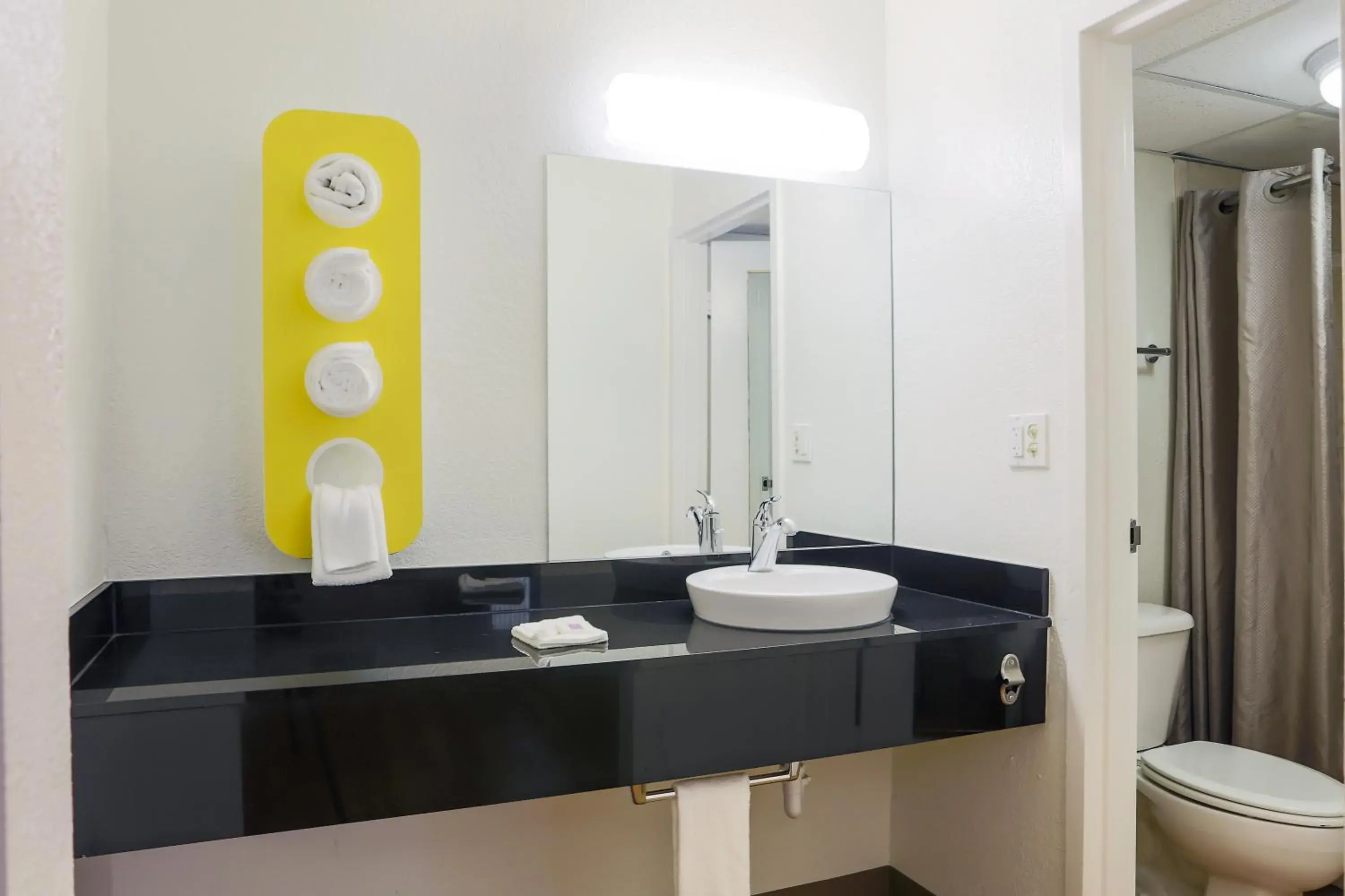 Premium Quadruple Room in Motel 6-Cutler Bay, FL Premium Quadruple Room in Motel 6-Cutler Bay, FL