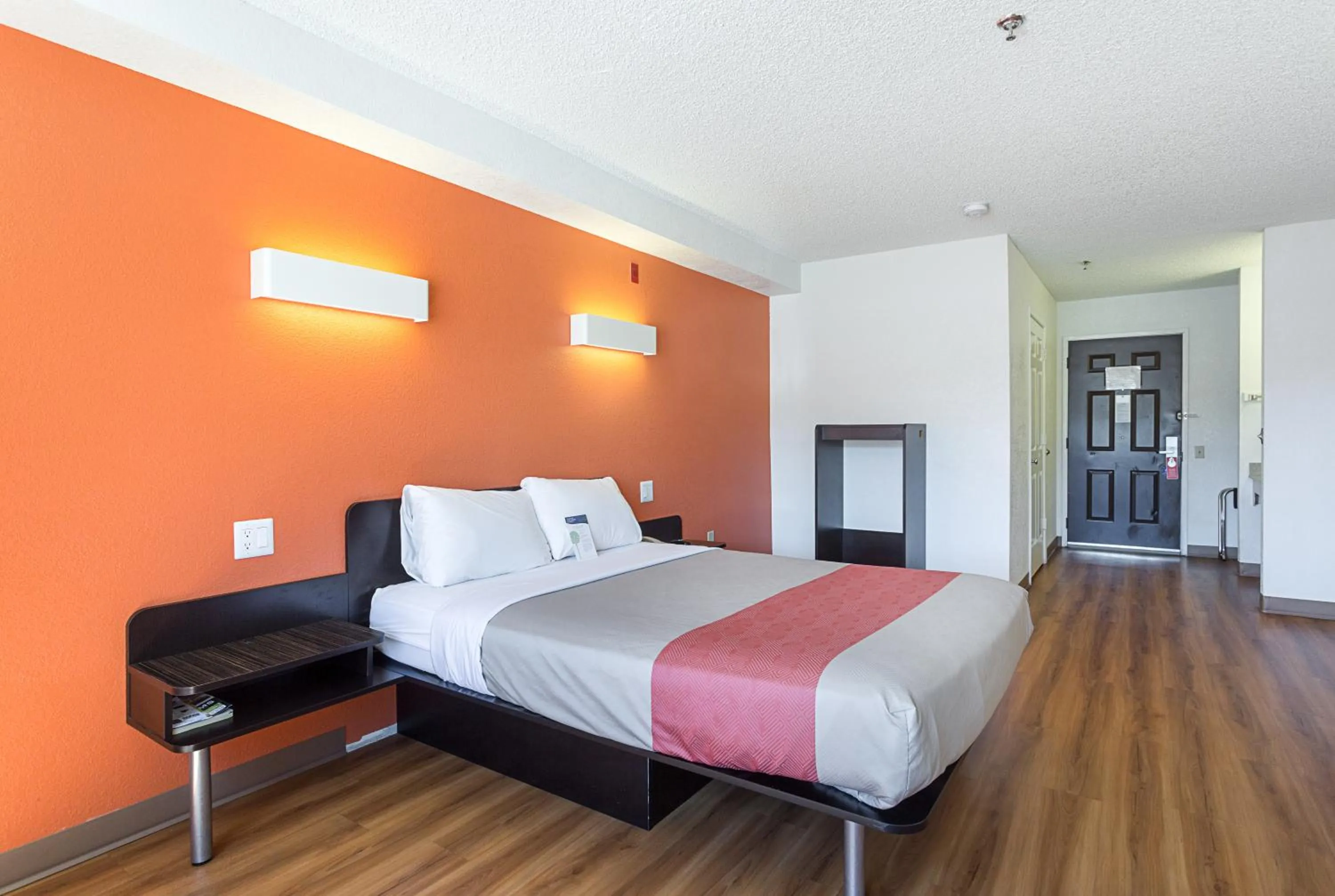 Bedroom, Bed in Motel 6-Williams, AZ - West - Grand Canyon