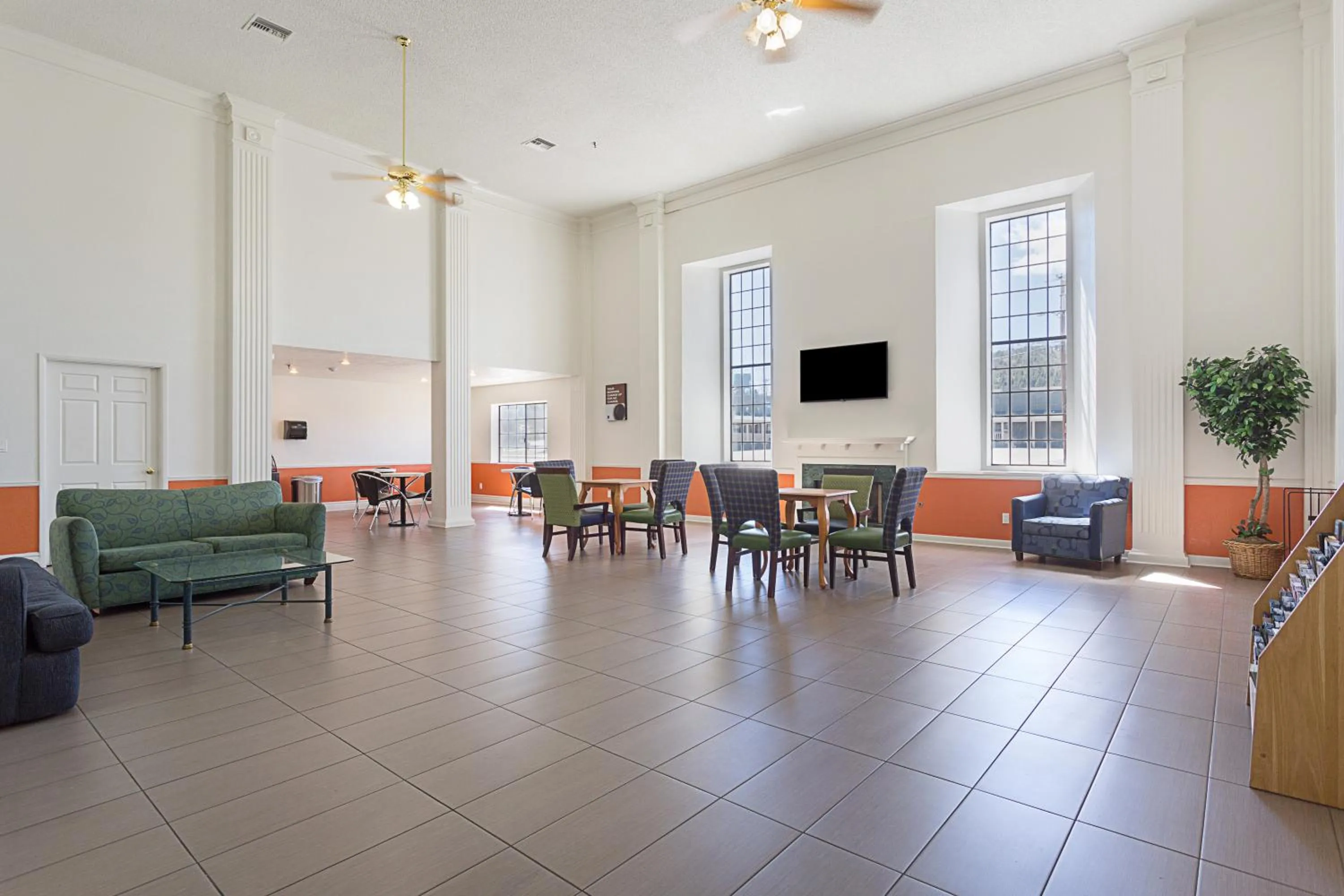 Lobby or reception in Motel 6-Williams, AZ - West - Grand Canyon