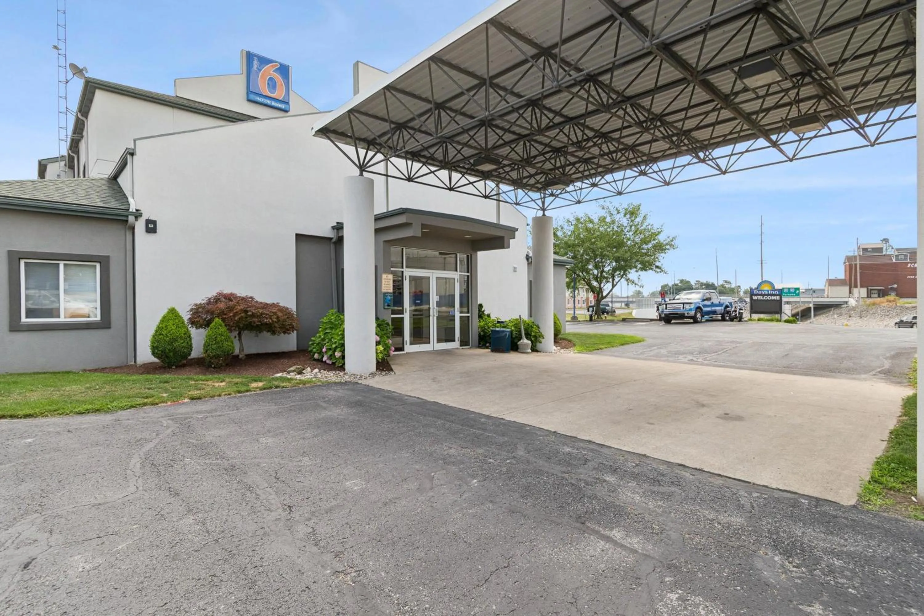 Property building in Motel 6-Milan, OH - Sandusky