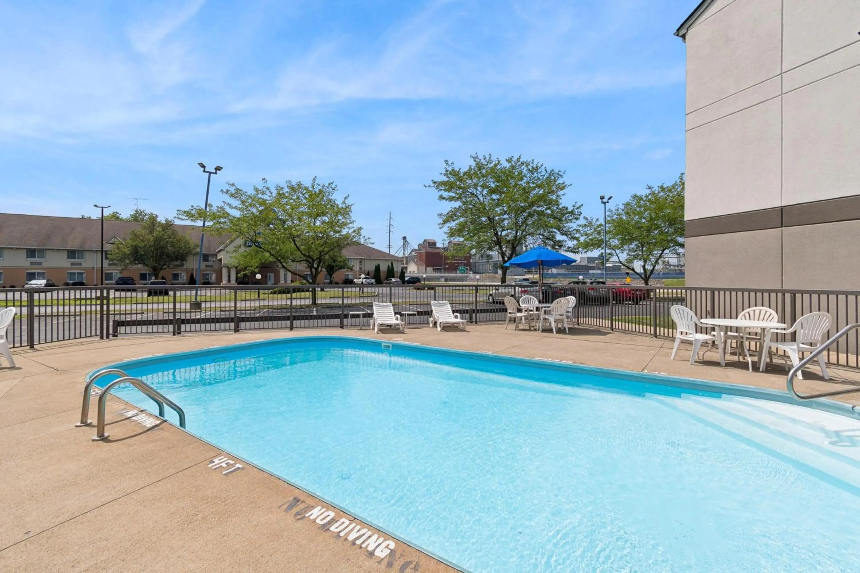 Pool view in Motel 6-Milan, OH - Sandusky