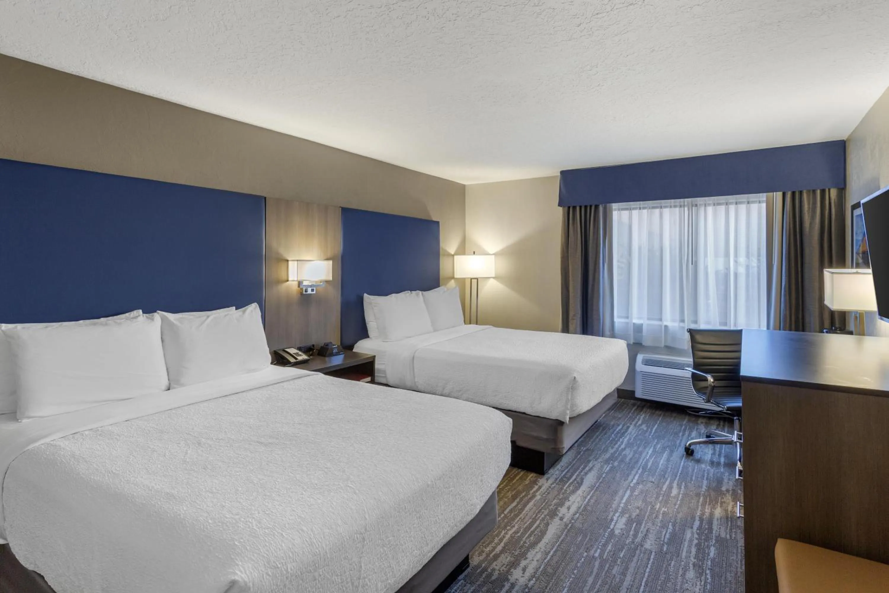 Bedroom, Bed in SureStay Plus Hotel by Best Western Price