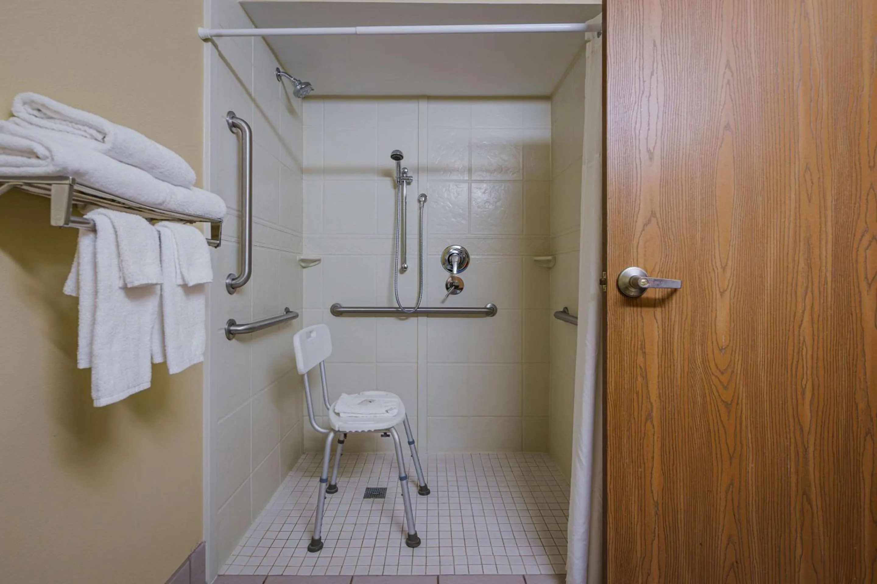 Bedroom in Quality Inn I-75 West Chester-North Cincinnati