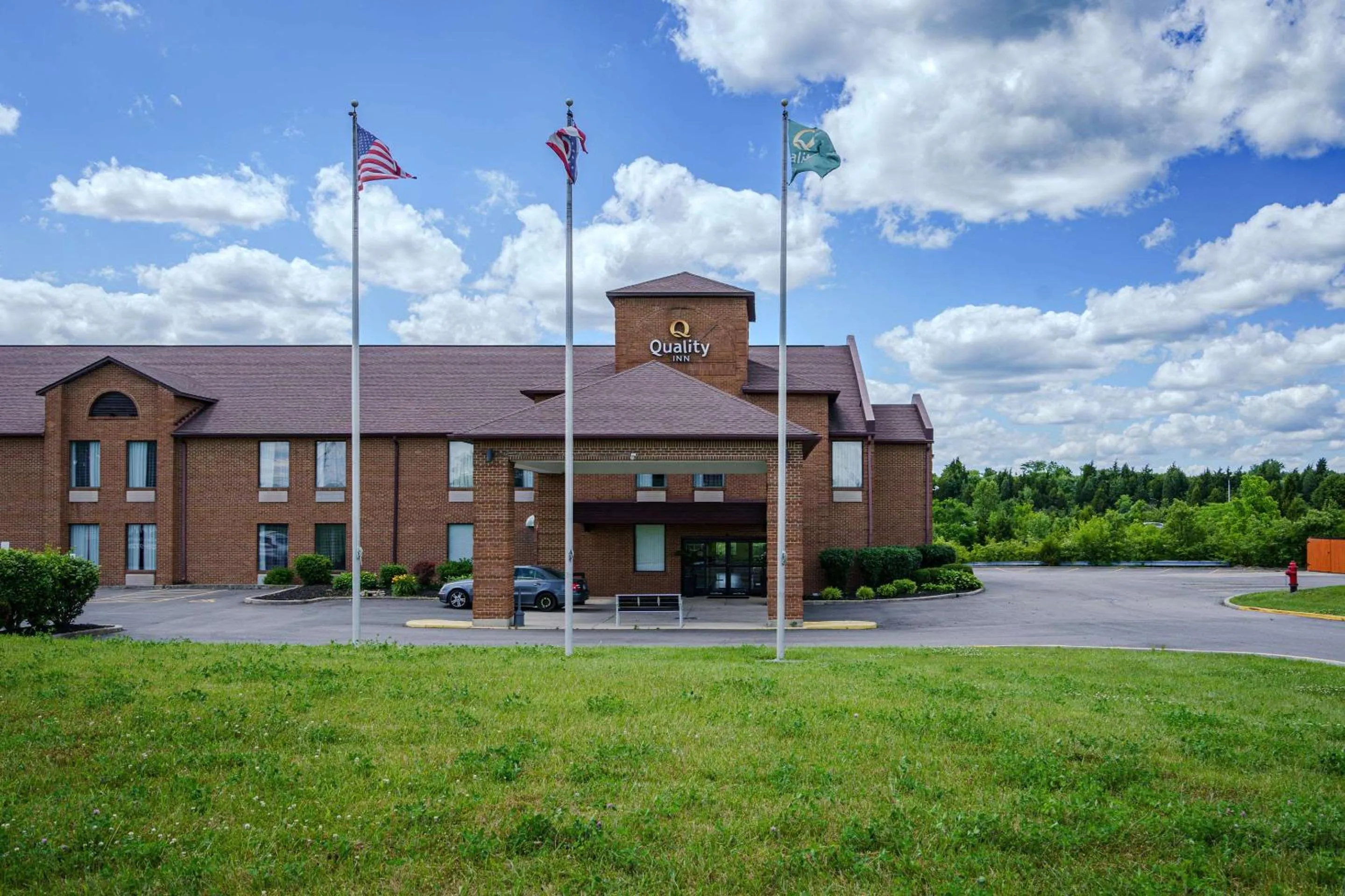 Property building in Quality Inn I-75 West Chester-North Cincinnati