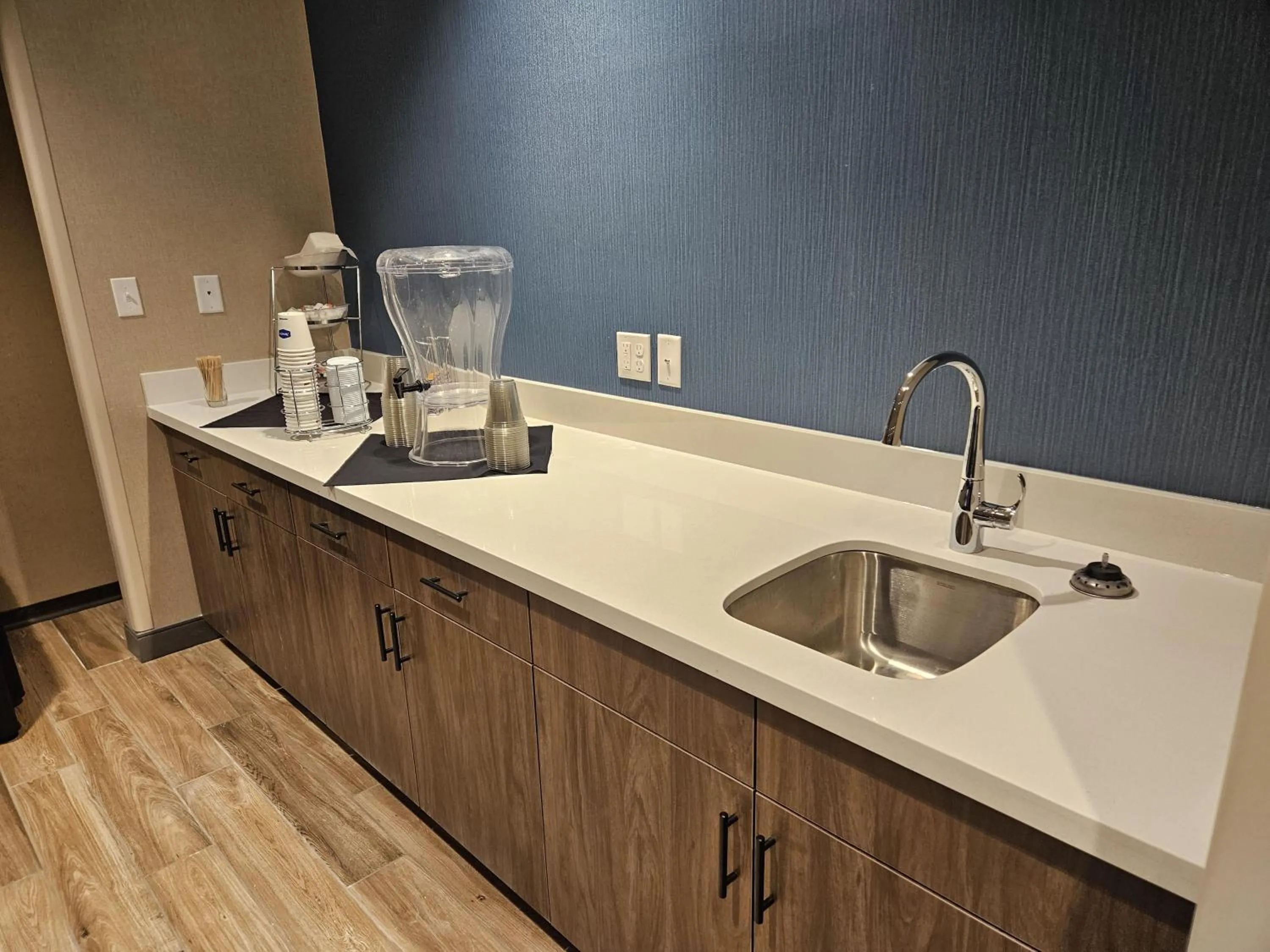 Photo of the whole room in Hampton Inn & Suites Boise-Meridian