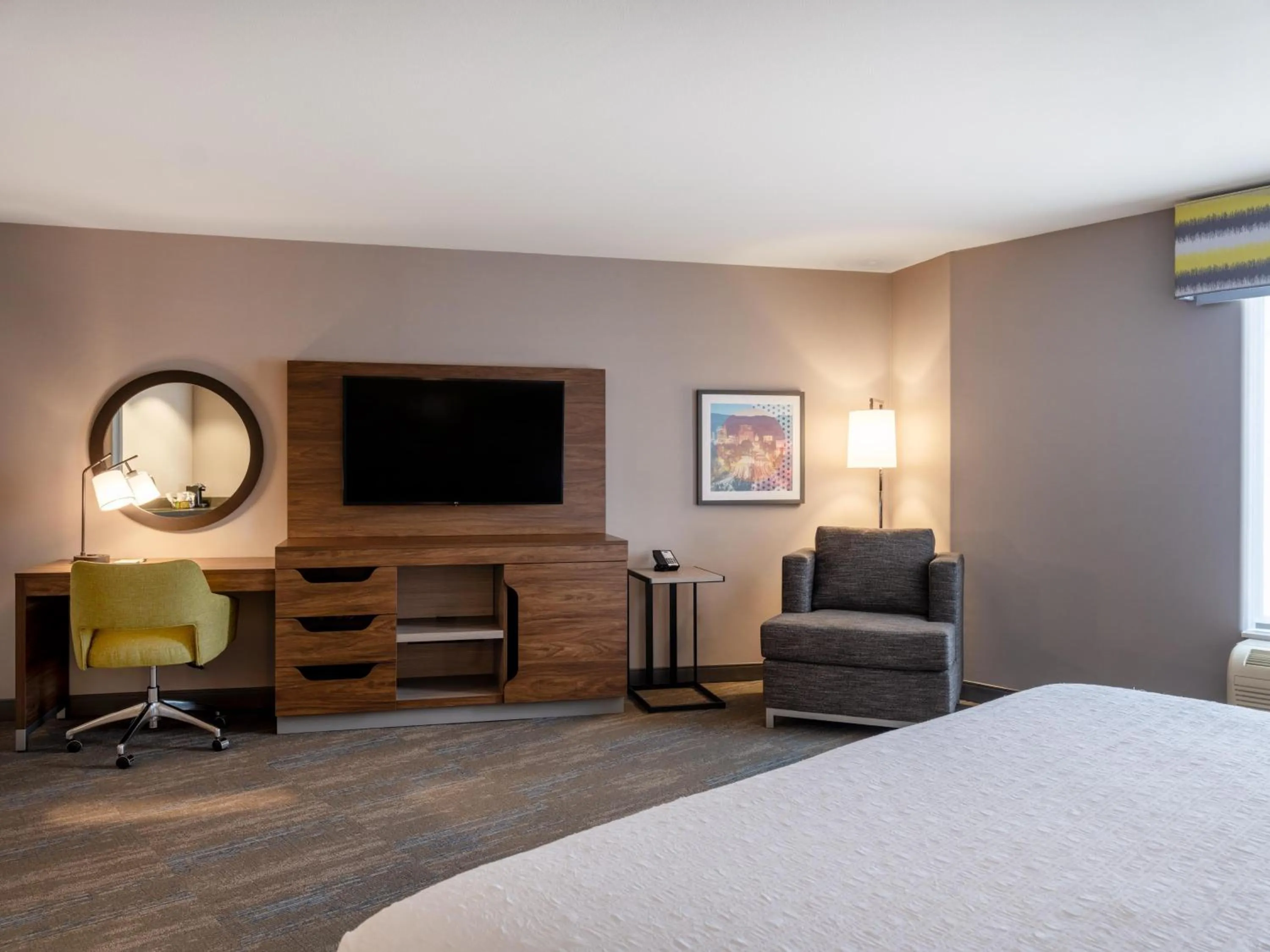 Bedroom, Bed in Hampton Inn & Suites Boise-Meridian