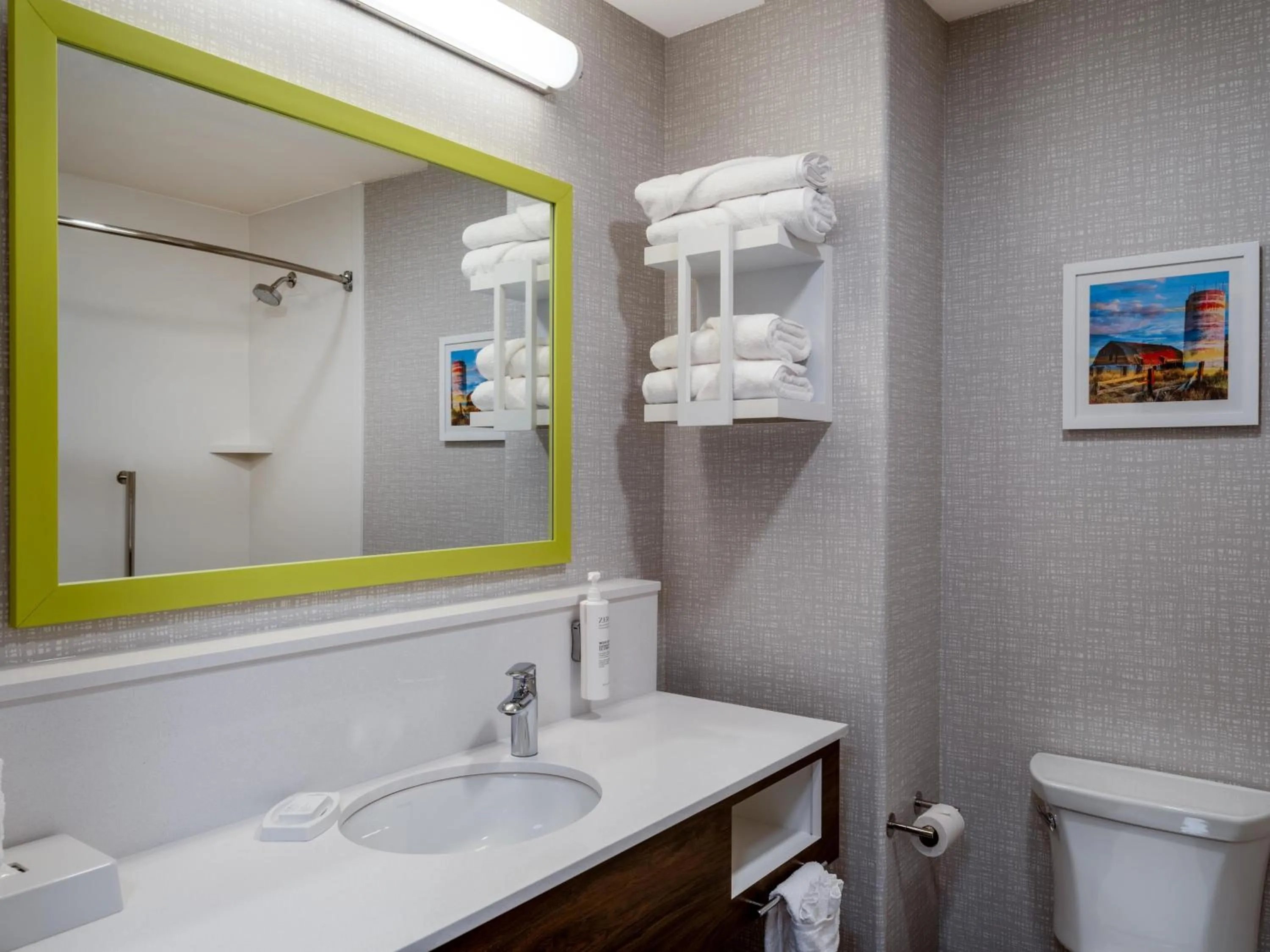Bathroom in Hampton Inn & Suites Boise-Meridian