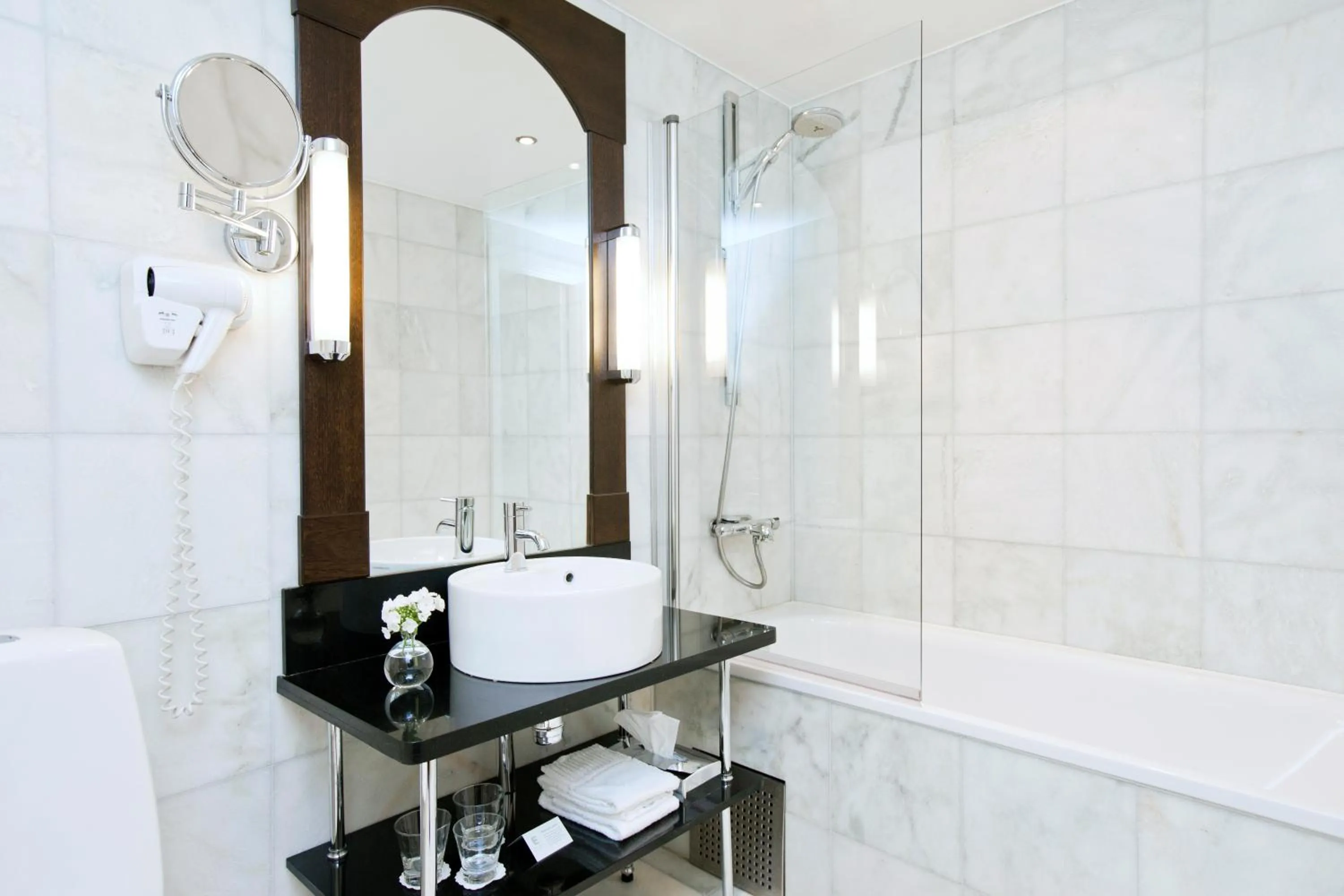 Bathroom in Elite Hotel Arcadia