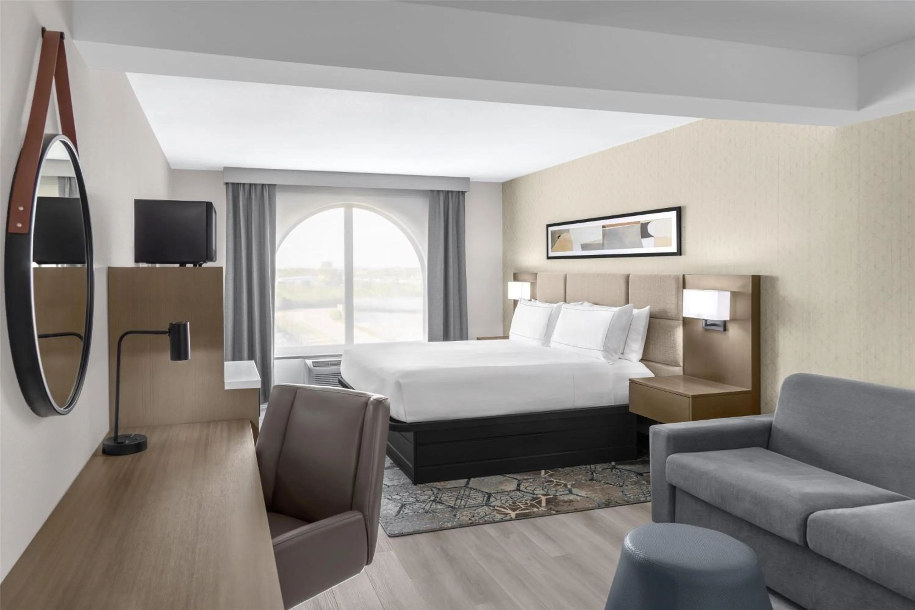 Living room, Bed in DoubleTree by Hilton Springdale