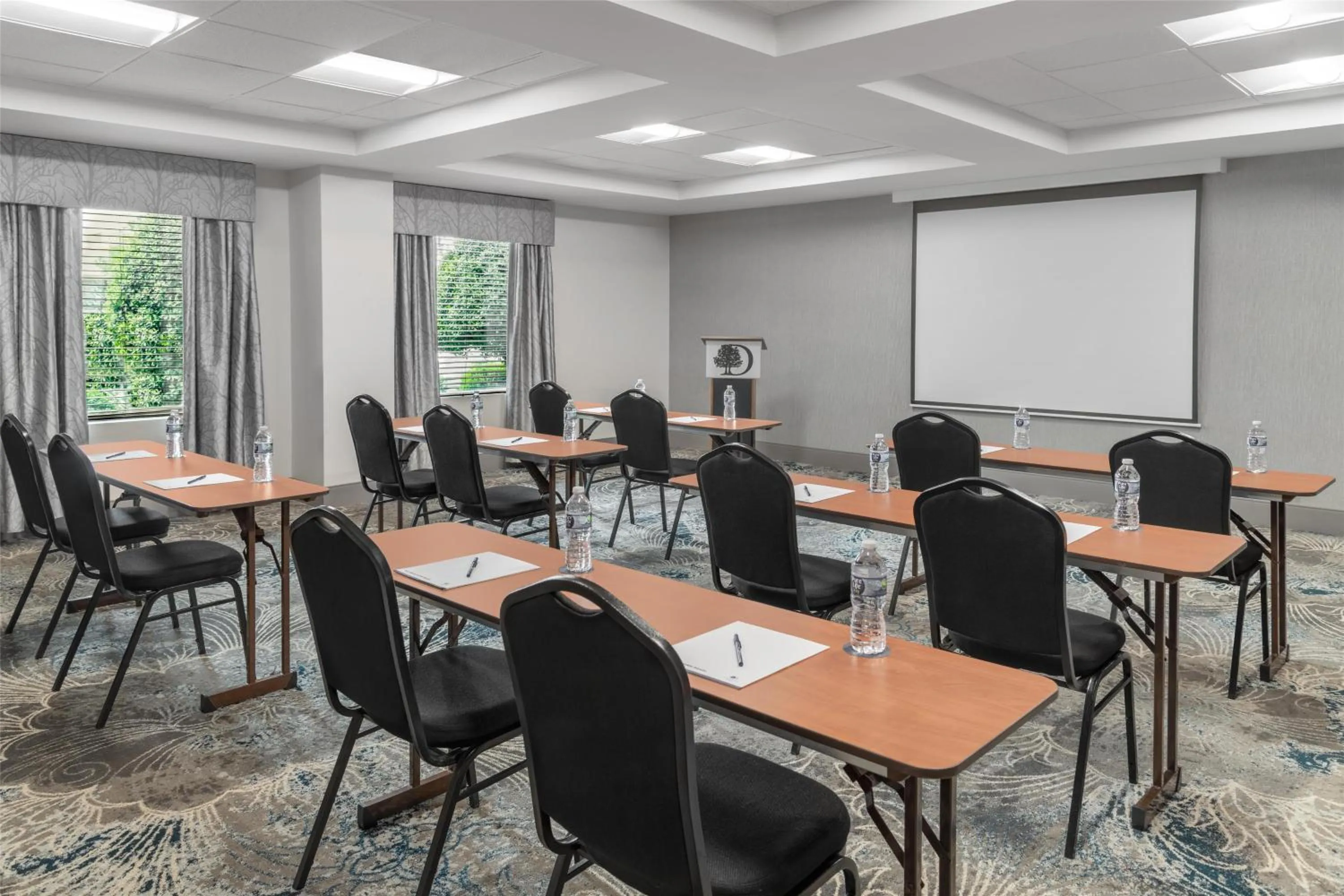 Meeting/conference room in DoubleTree by Hilton Springdale
