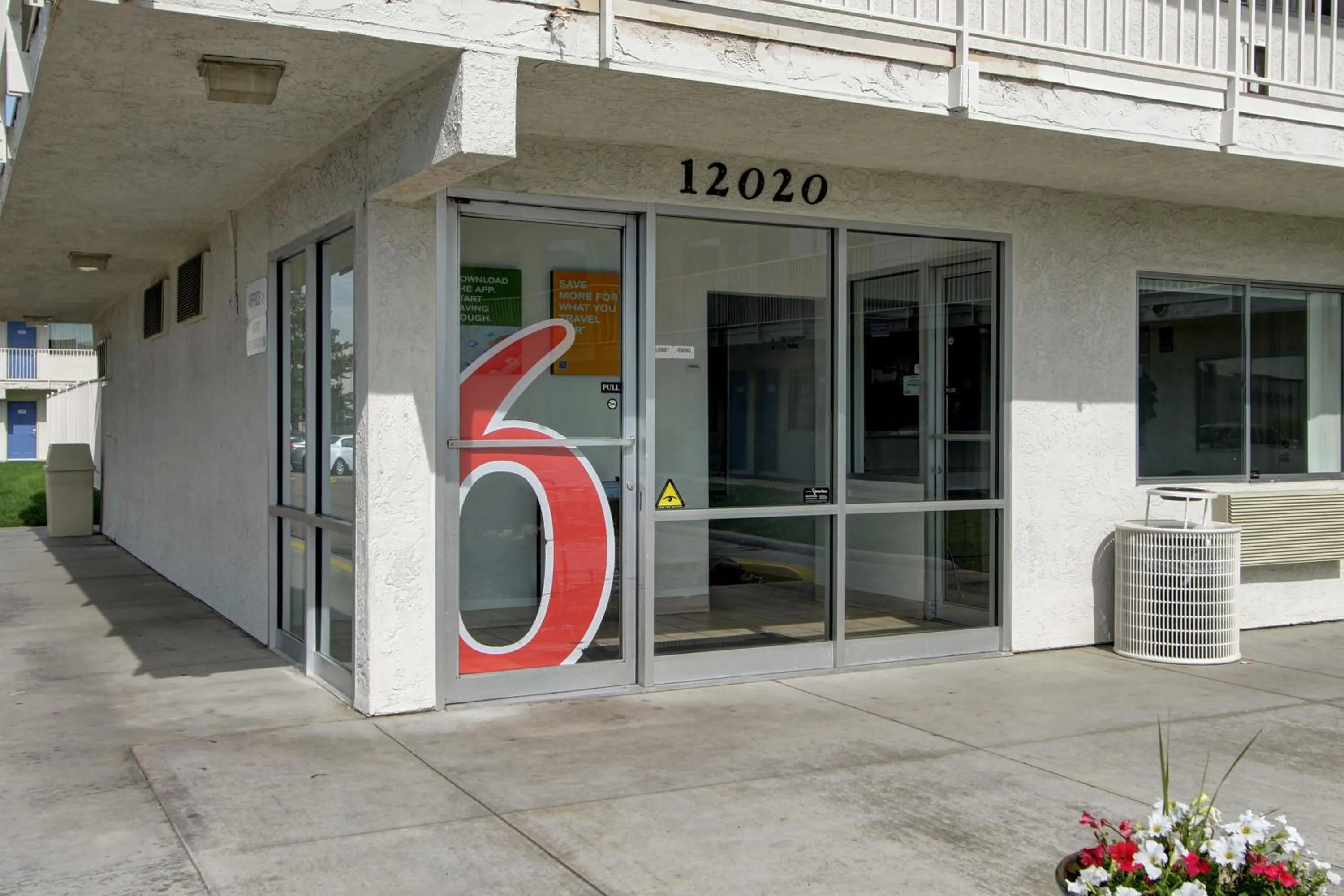 Facade/entrance in Motel 6-Denver, CO - Airport