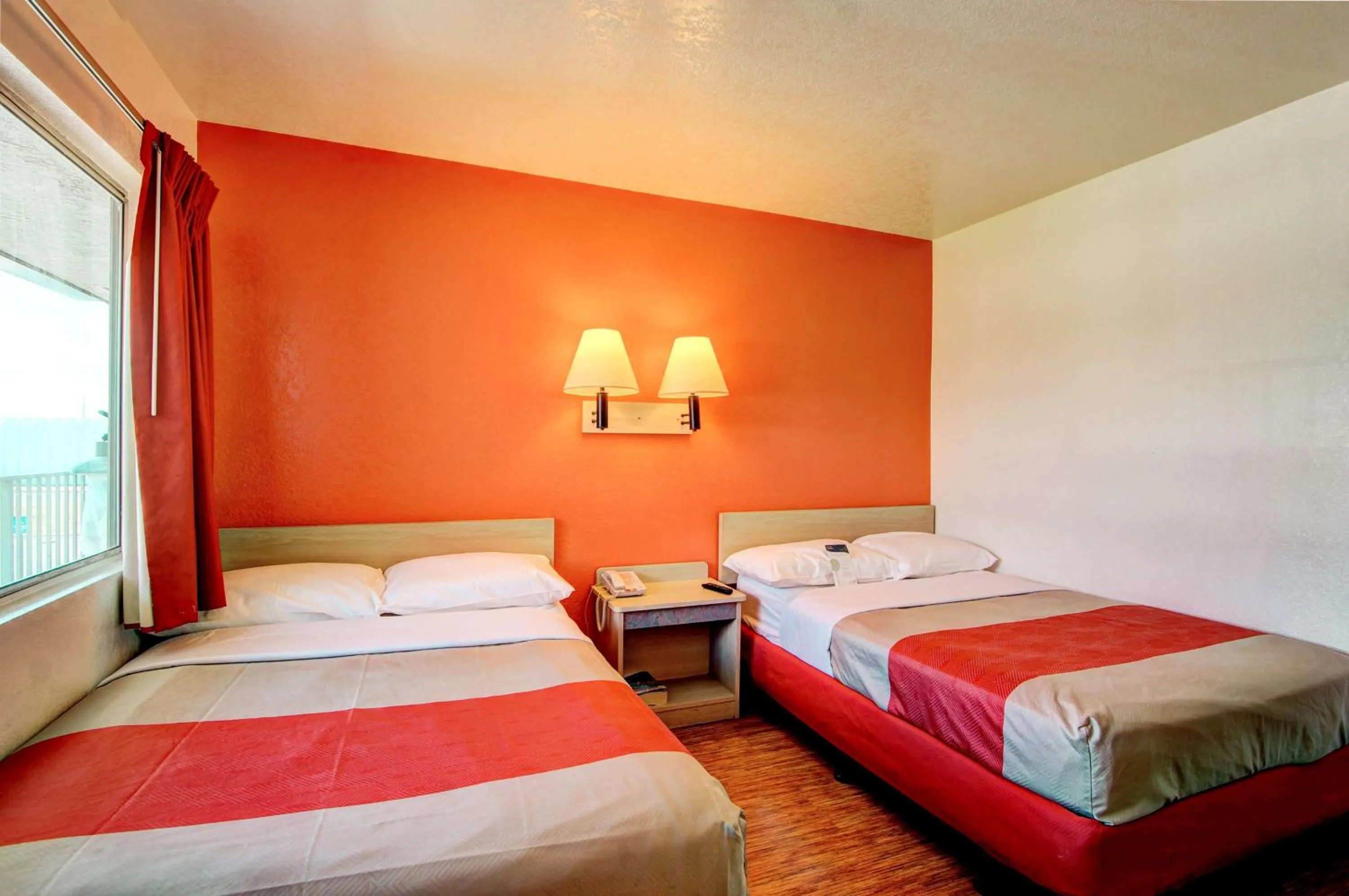 Bedroom, Bed in Motel 6-Denver, CO - Airport
