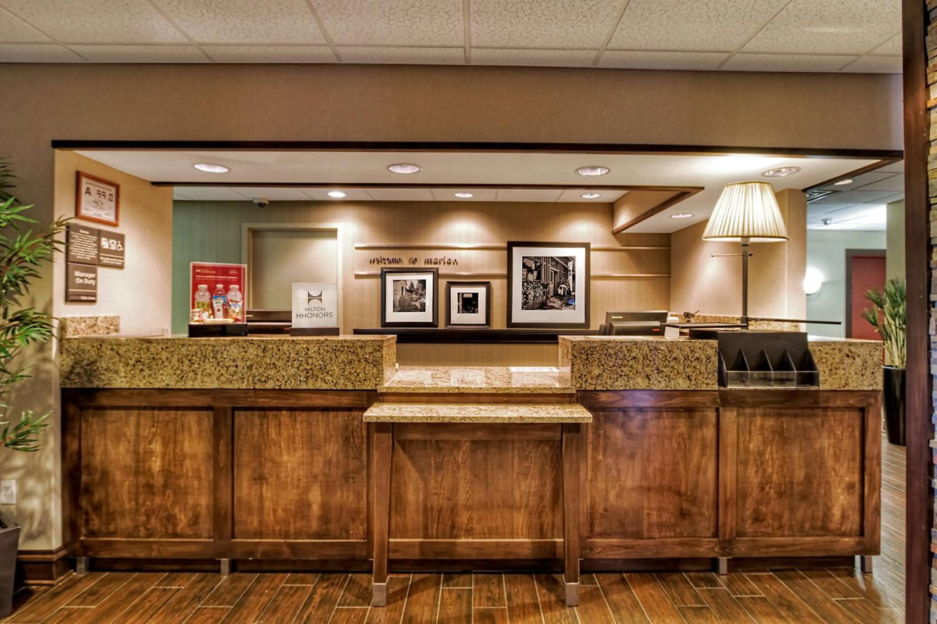 Lobby or reception in Hampton Inn Marion