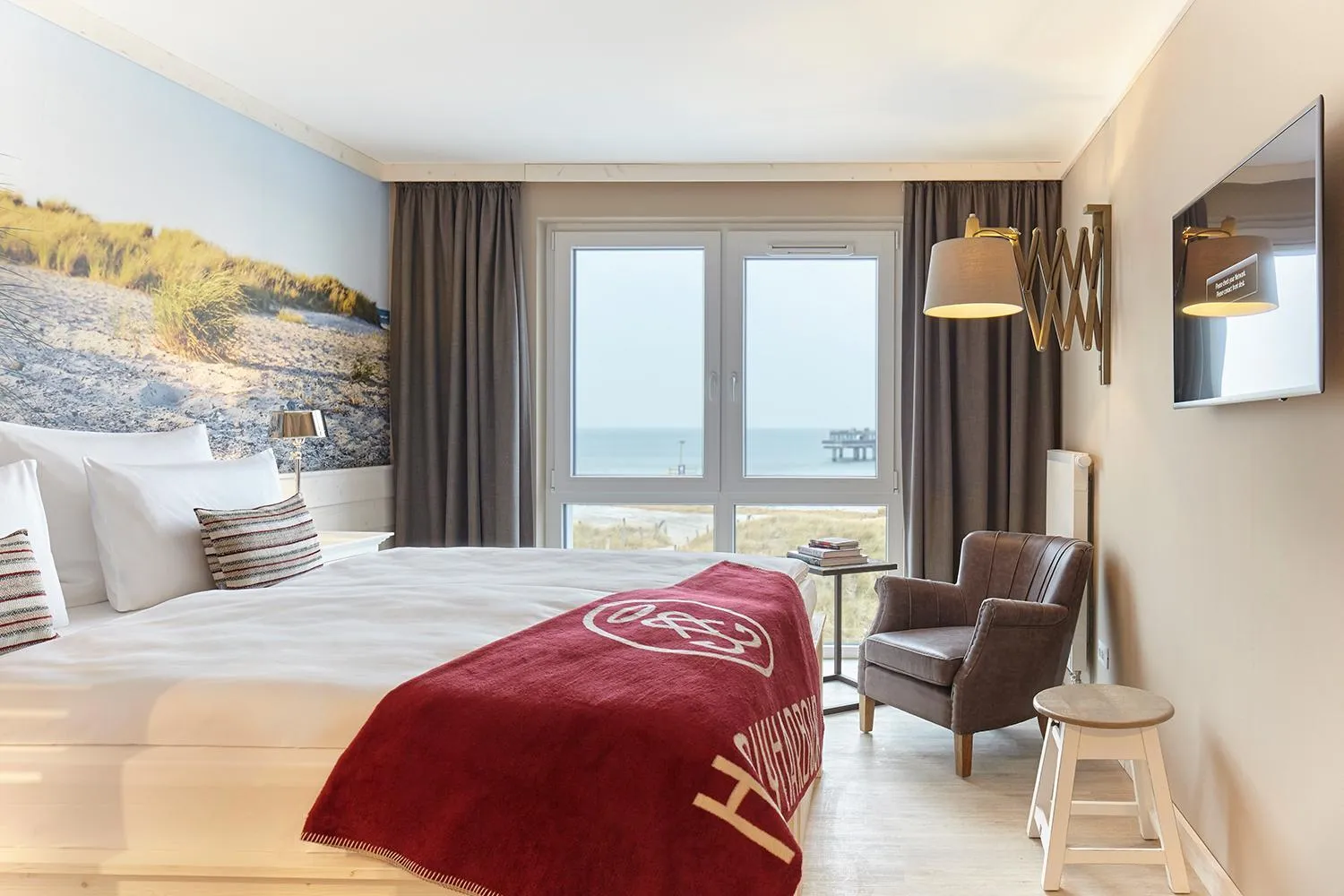 Sea view, Bed in Beach Motel Heiligenhafen