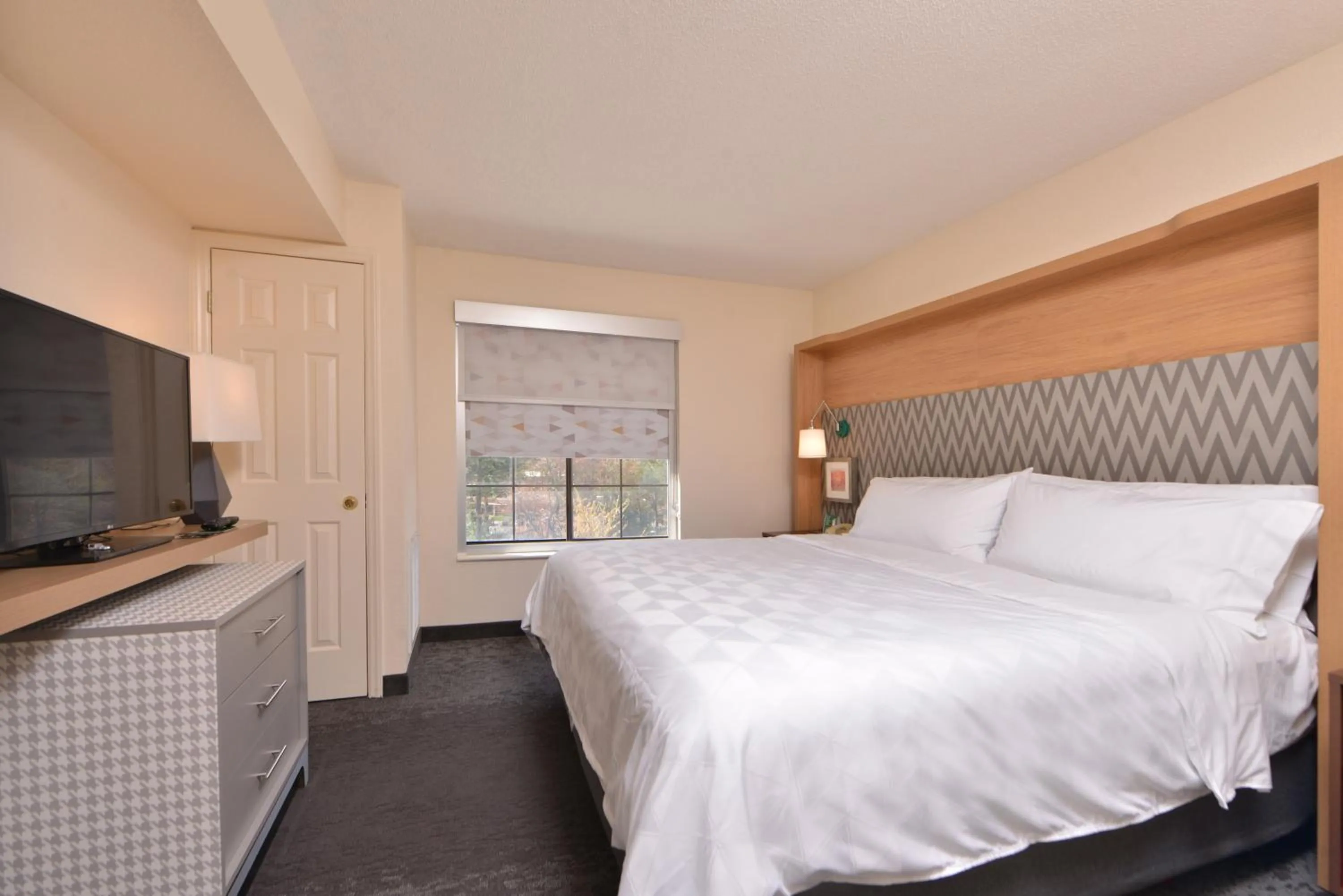 Bedroom, Bed in Holiday Inn & Suites Raleigh Cary by IHG