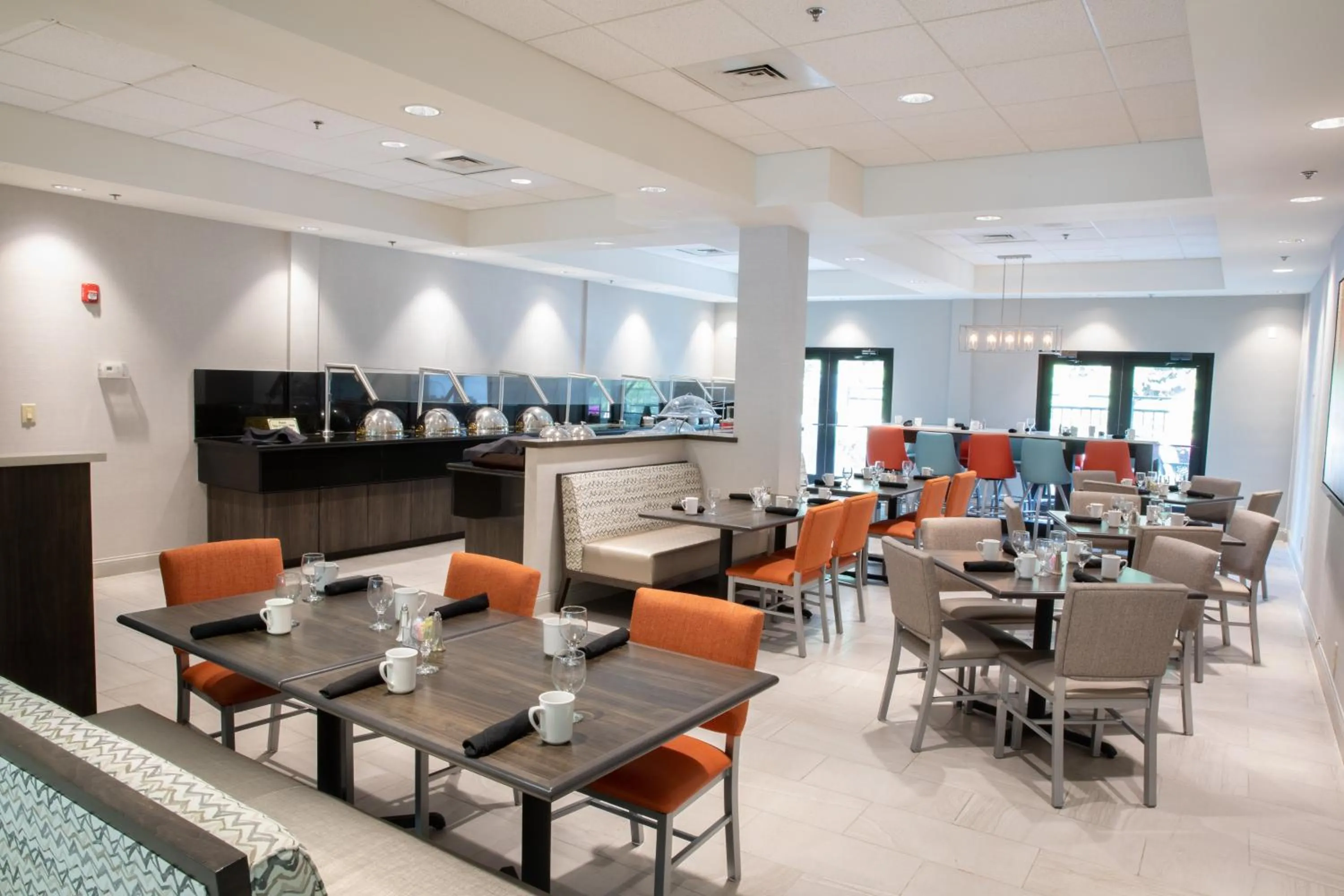 Restaurant/places to eat in Holiday Inn & Suites Raleigh Cary by IHG