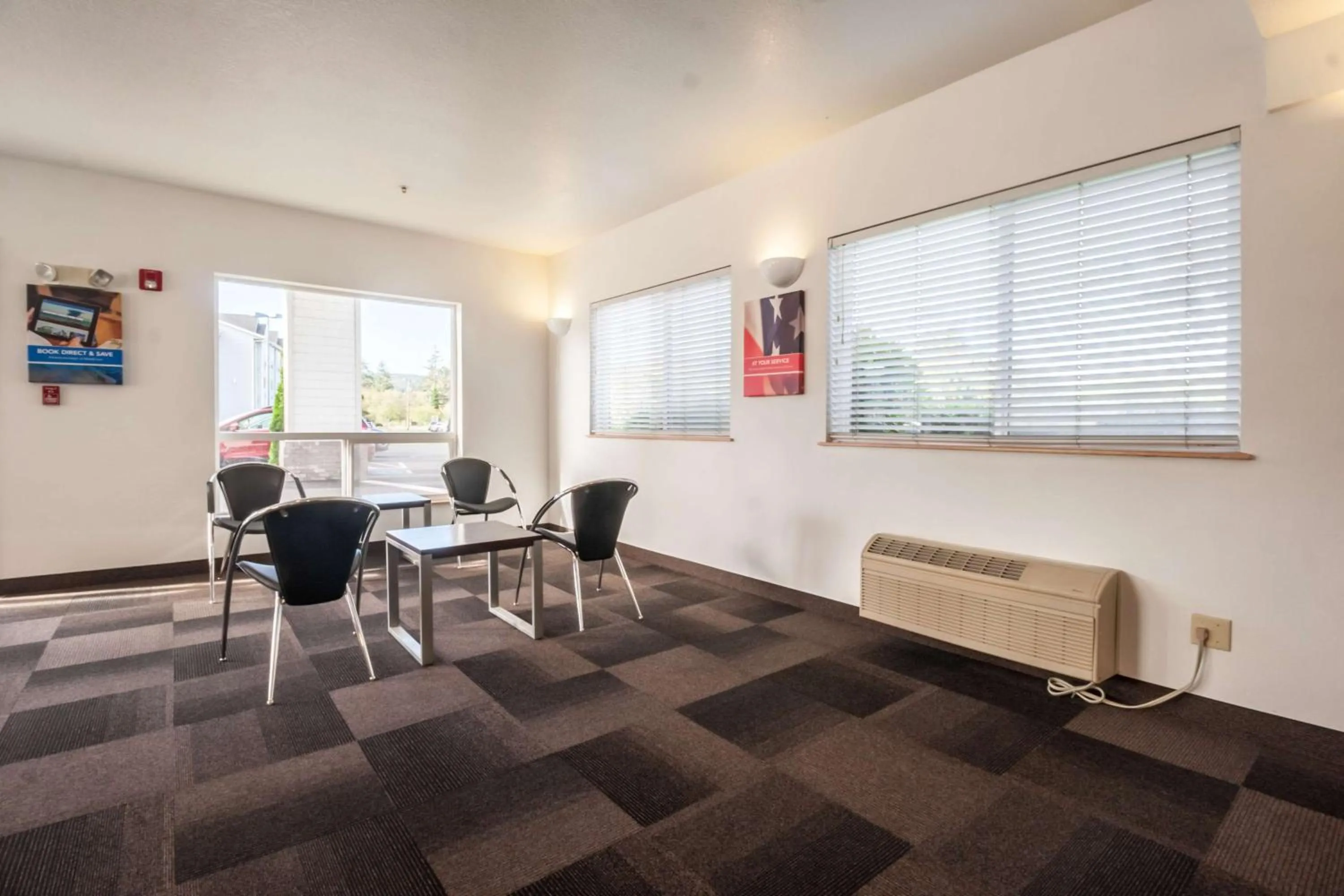 Lobby or reception in Motel 6-Seaside, OR