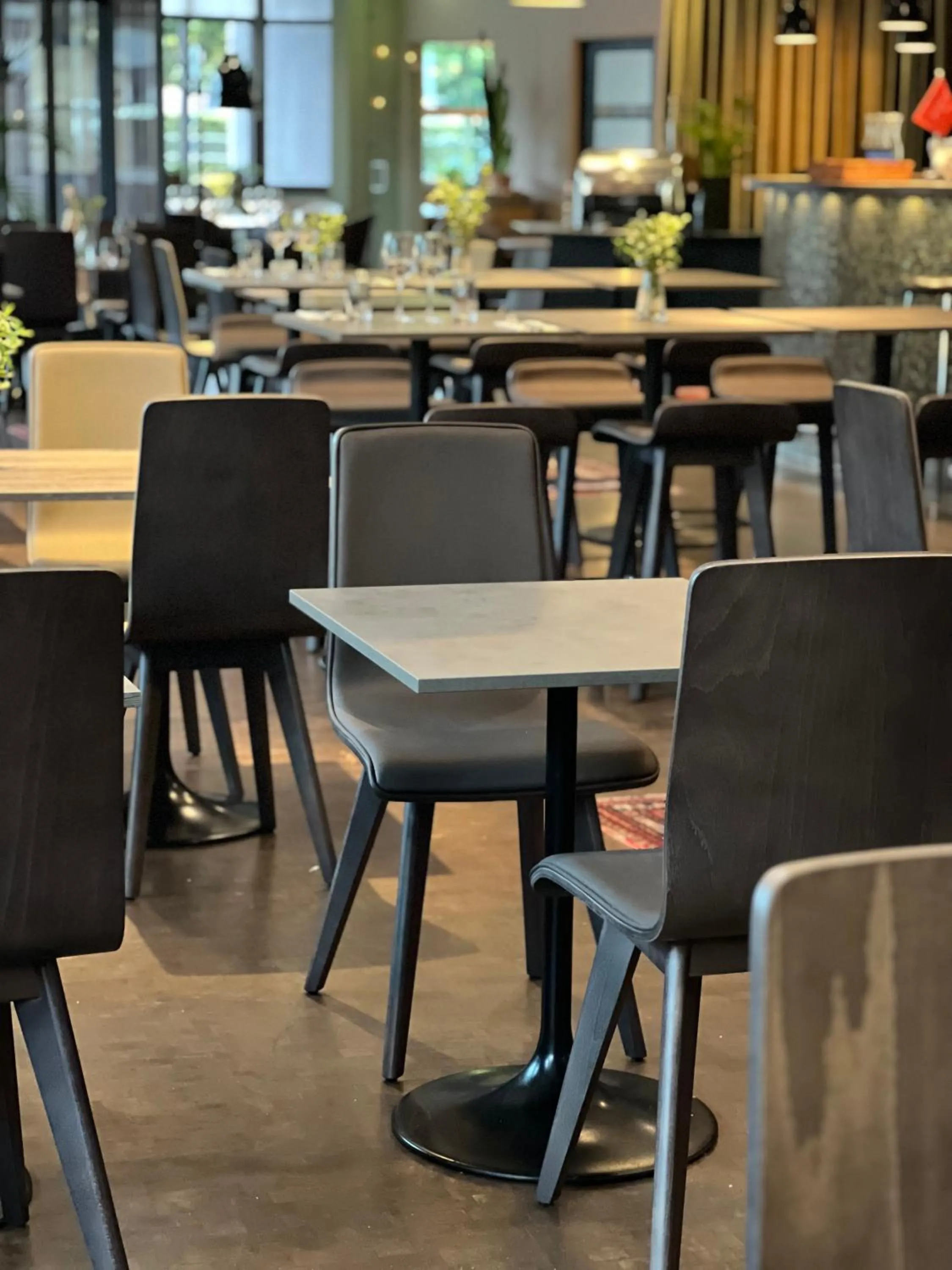 Restaurant/places to eat in Quality Hotel Royal Corner