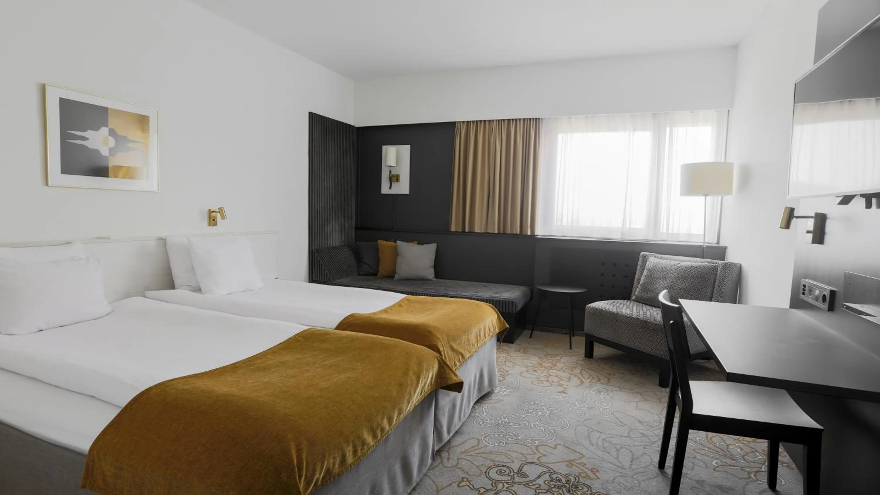 Photo of the whole room, Bed in Quality Hotel Royal Corner