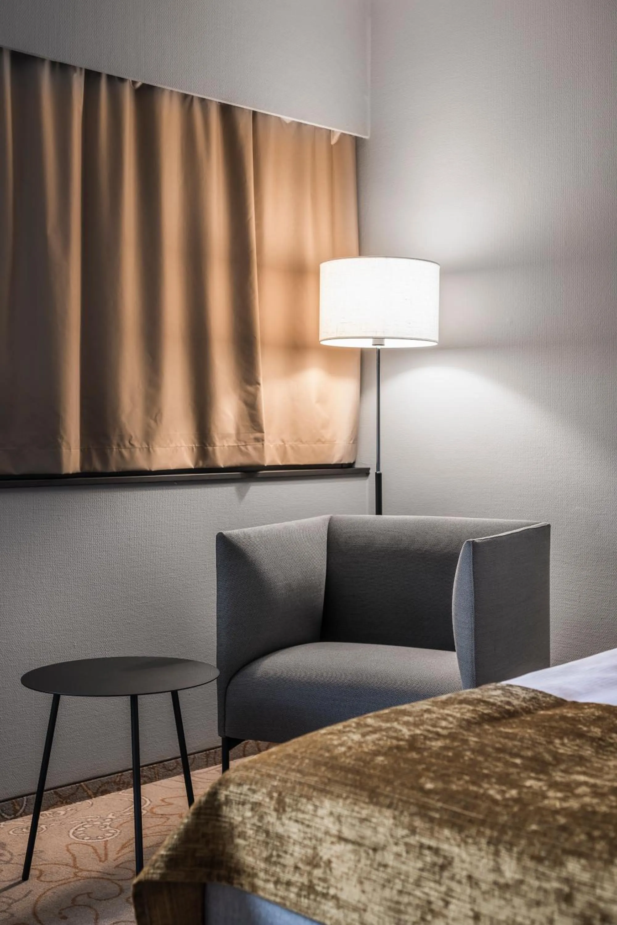 Photo of the whole room, Bed in Quality Hotel Royal Corner