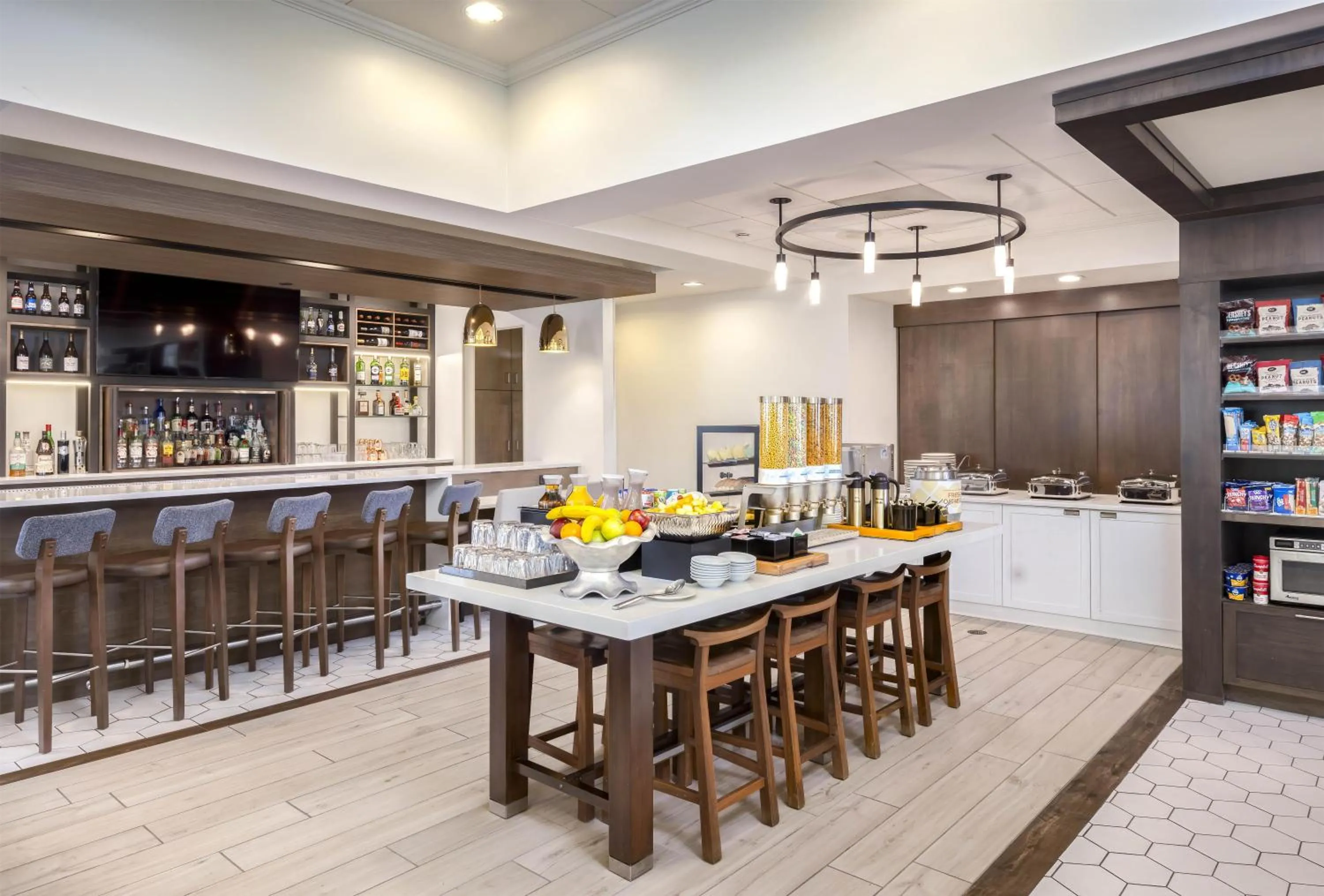 Breakfast in Hilton Garden Inn Des Moines/Urbandale