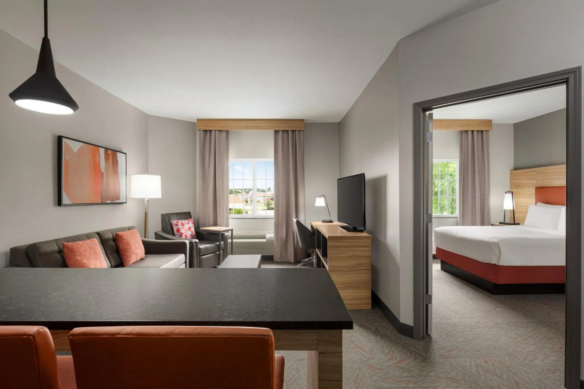 Photo of the whole room, Bed in Candlewood Suites Tuscaloosa by IHG