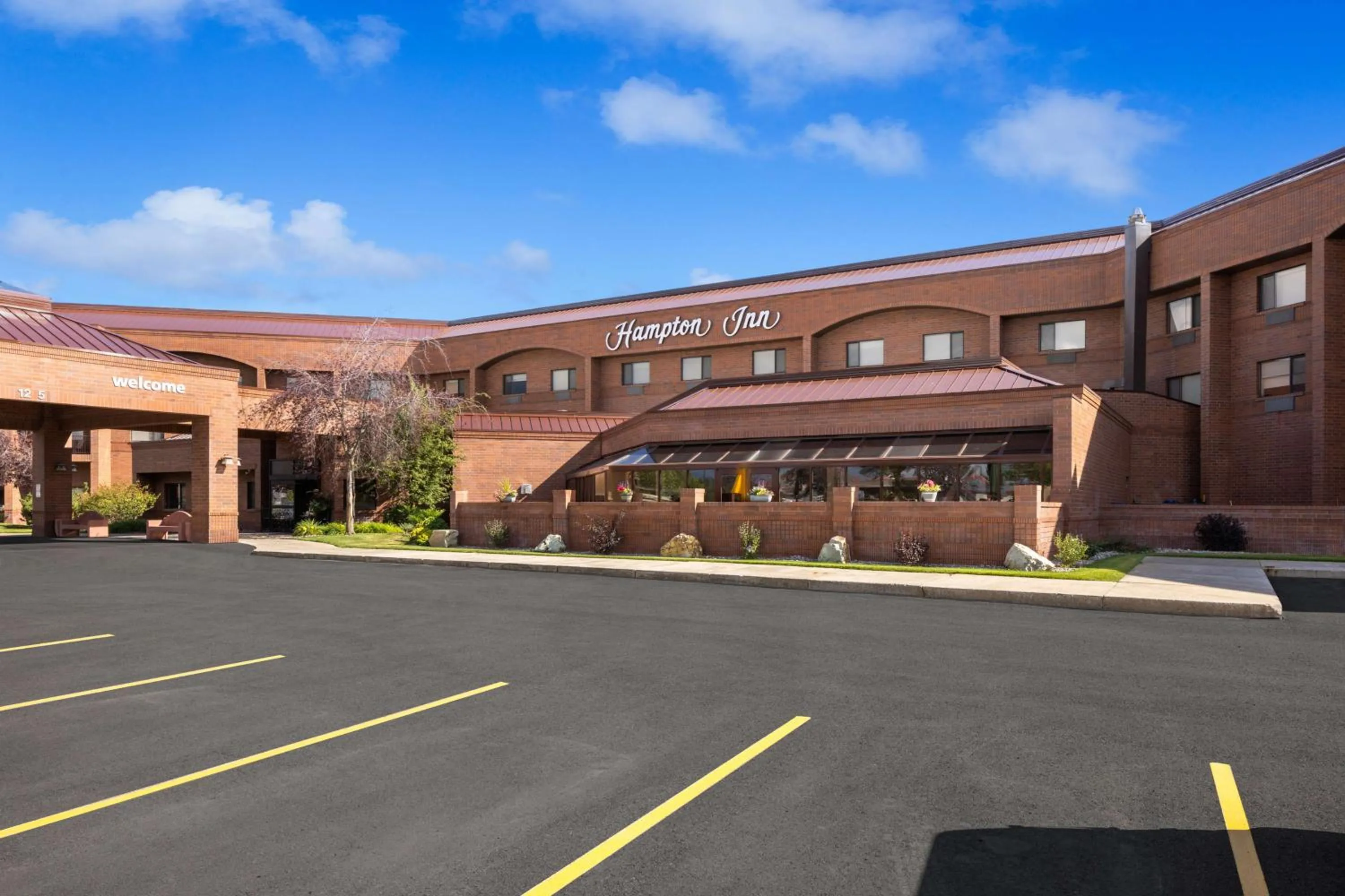 Property building in Hampton Inn Kalispell
