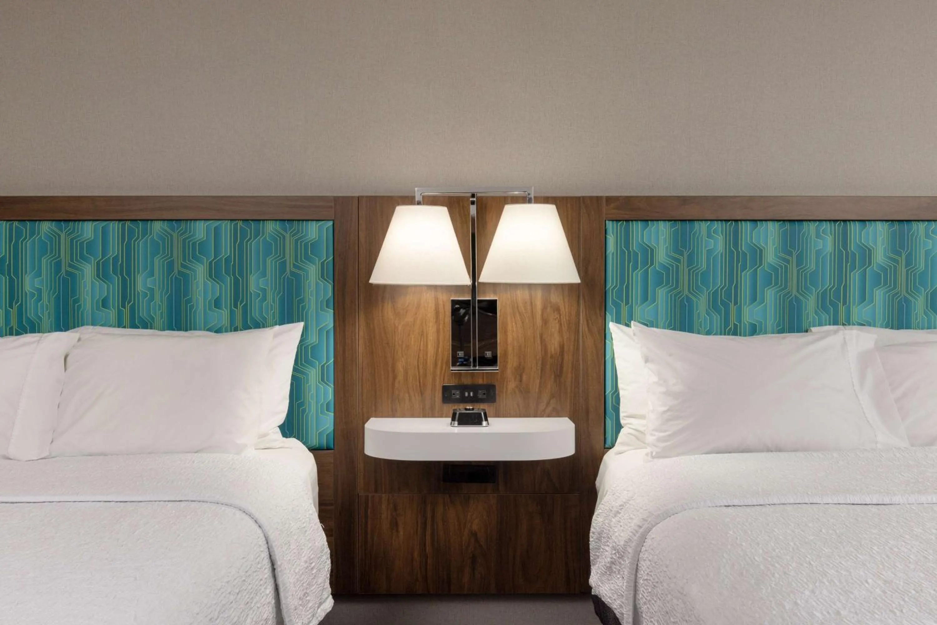 Bed in Hampton Inn Kalispell