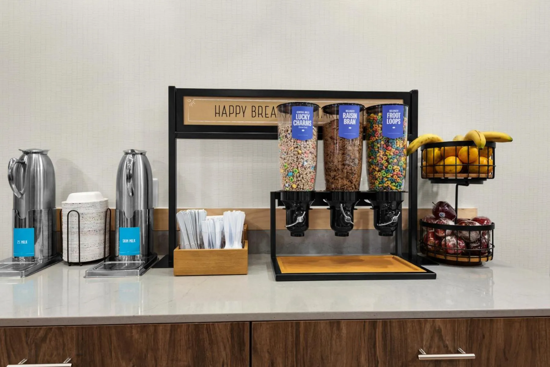 Breakfast in Hampton Inn & Suites Pensacola I-10 N at University Town Plaza