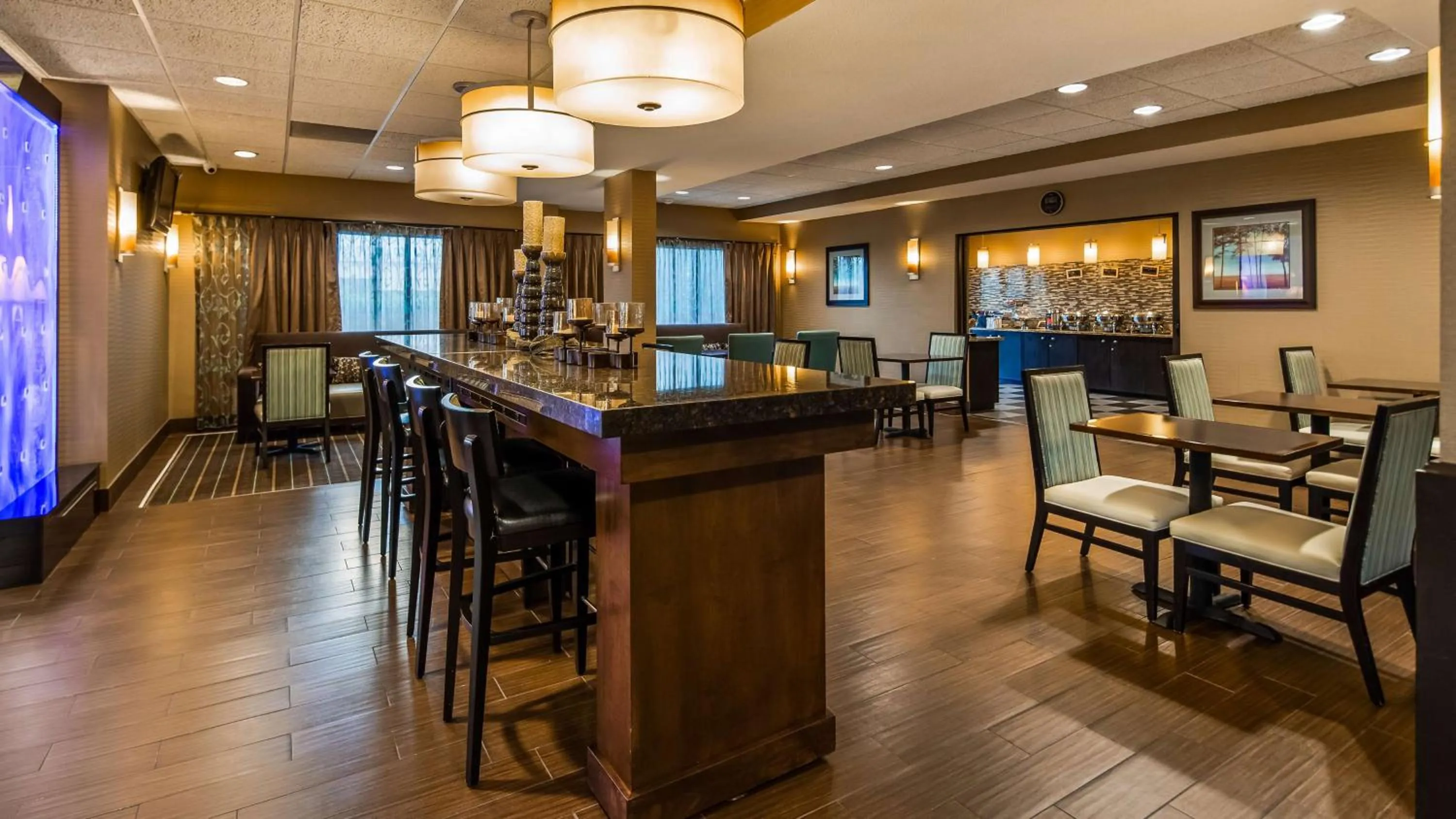 Lobby or reception in Best Western Plus Wichita West Airport Inn