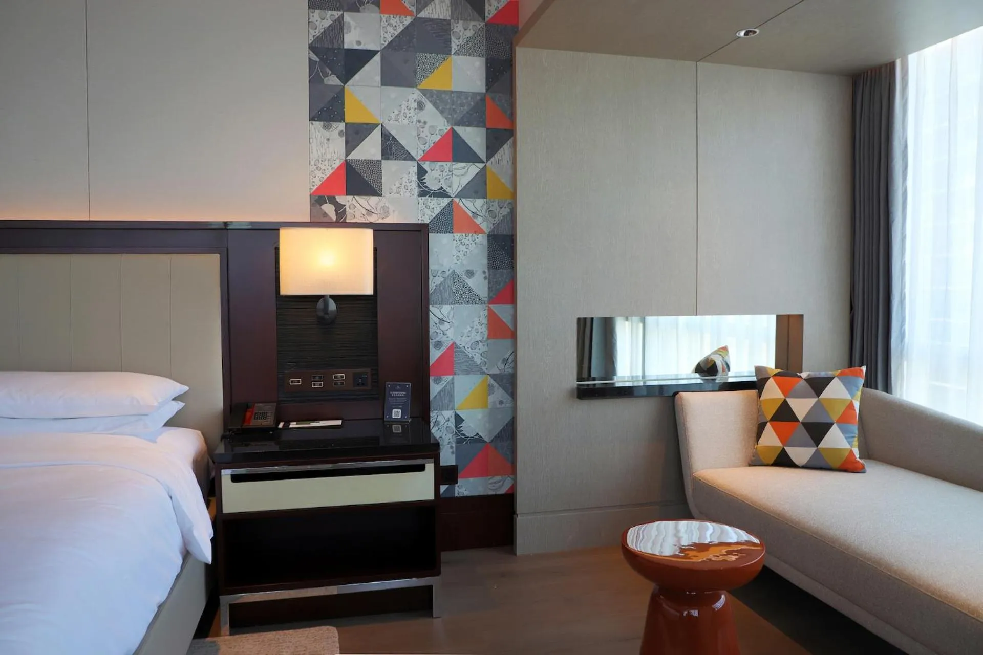 Bedroom, Bed in Renaissance Beijing Capital Hotel