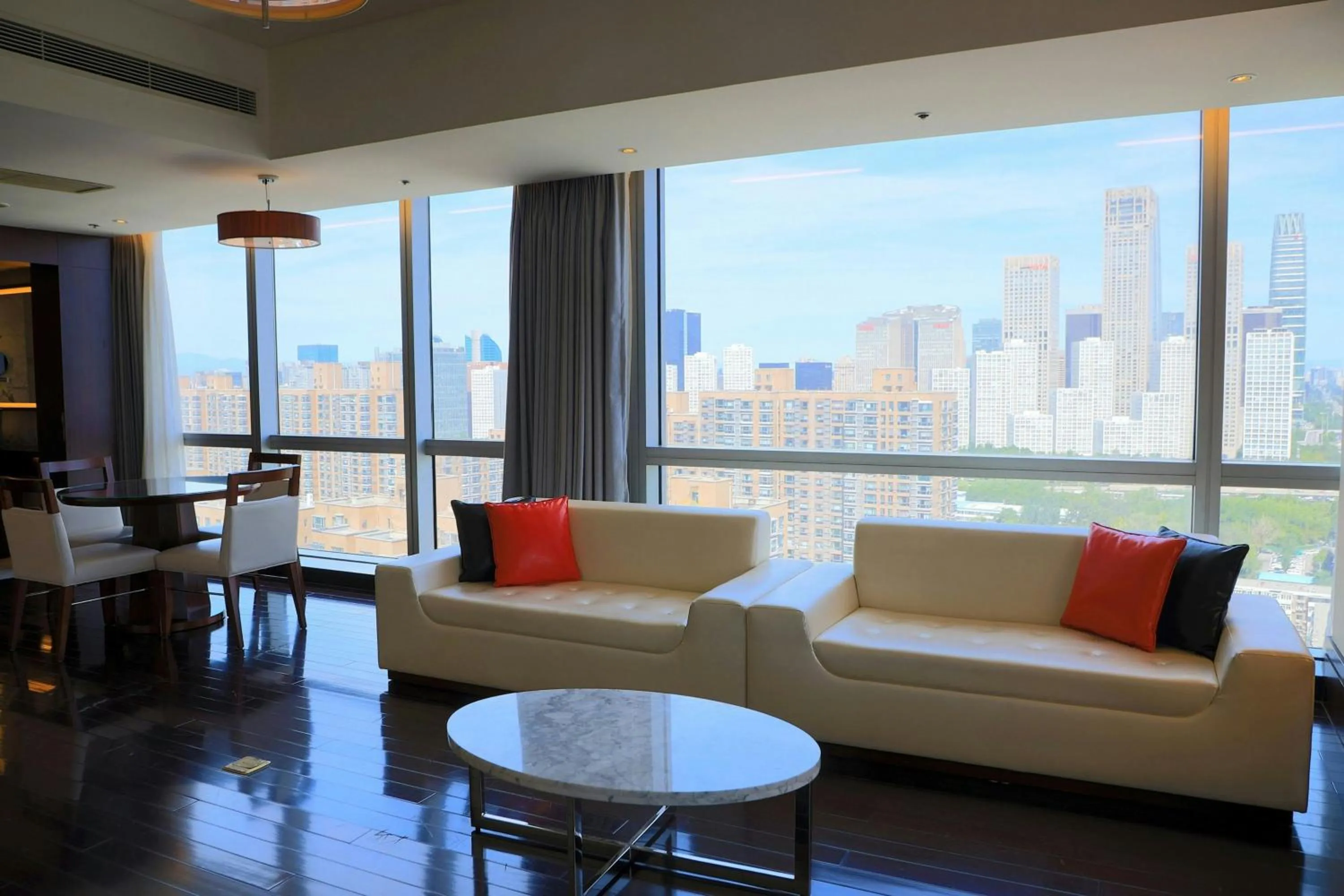 Living room in Renaissance Beijing Capital Hotel