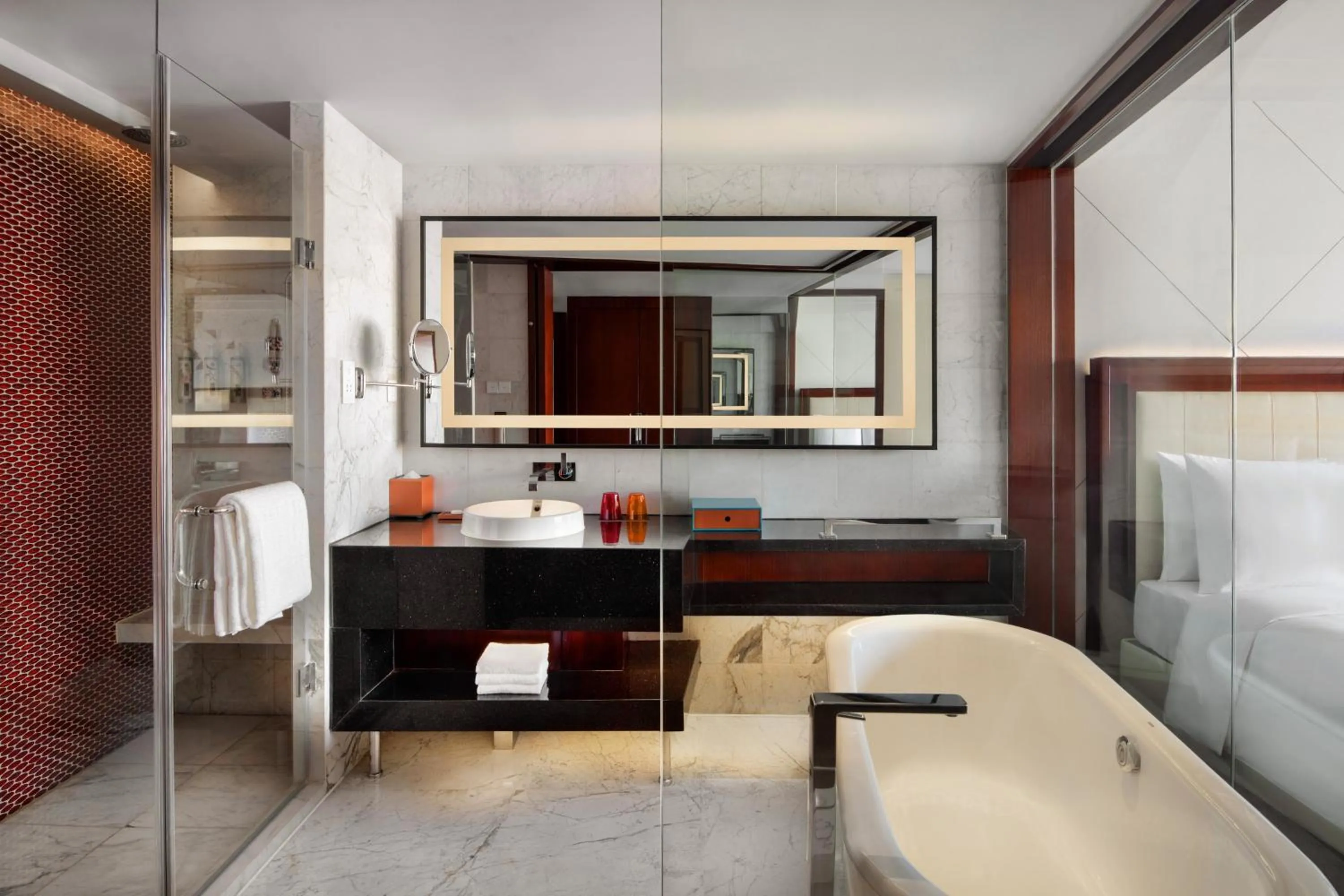 Renaissance Beijing Capital Hotel