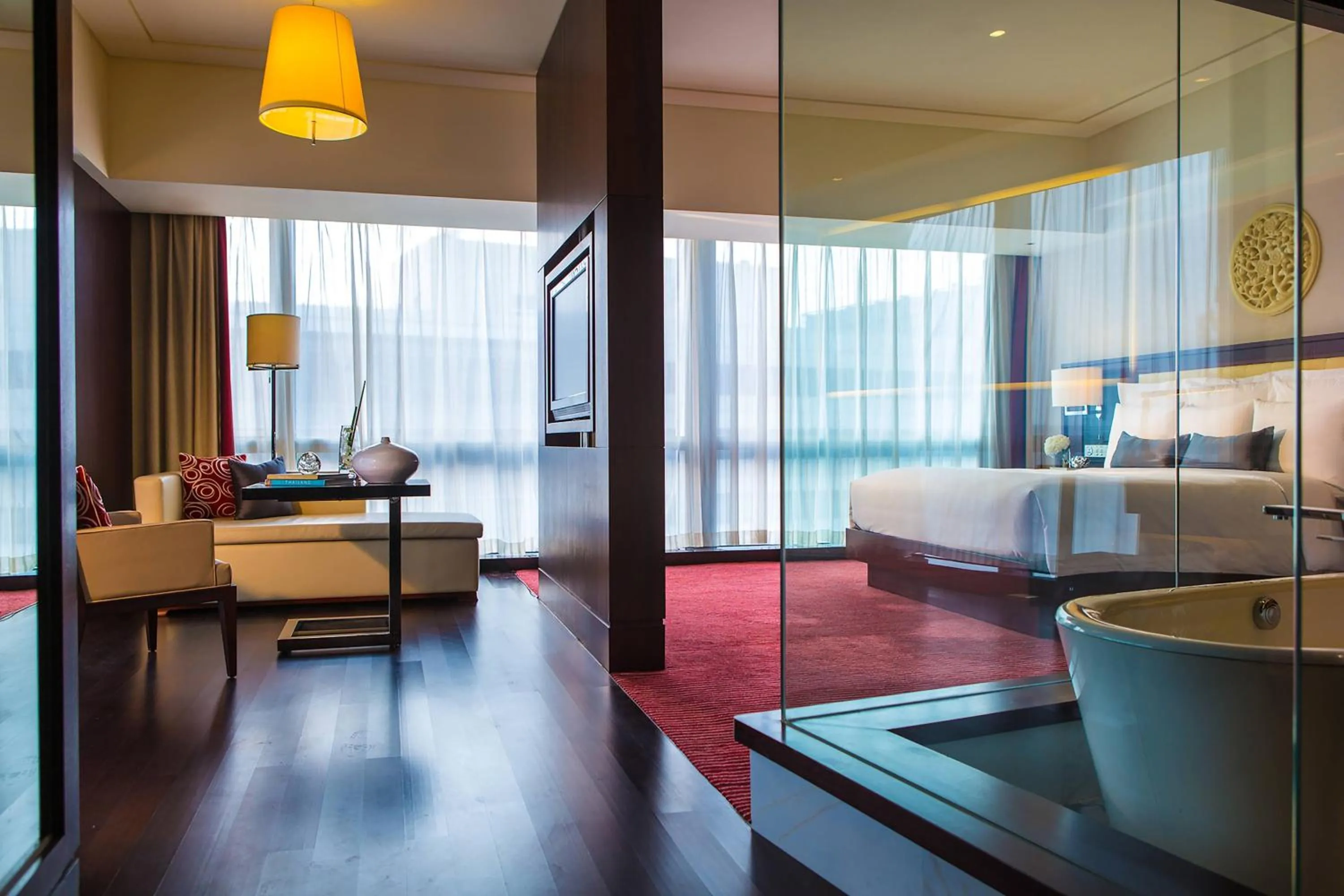 Bedroom, Bed in Renaissance Beijing Capital Hotel