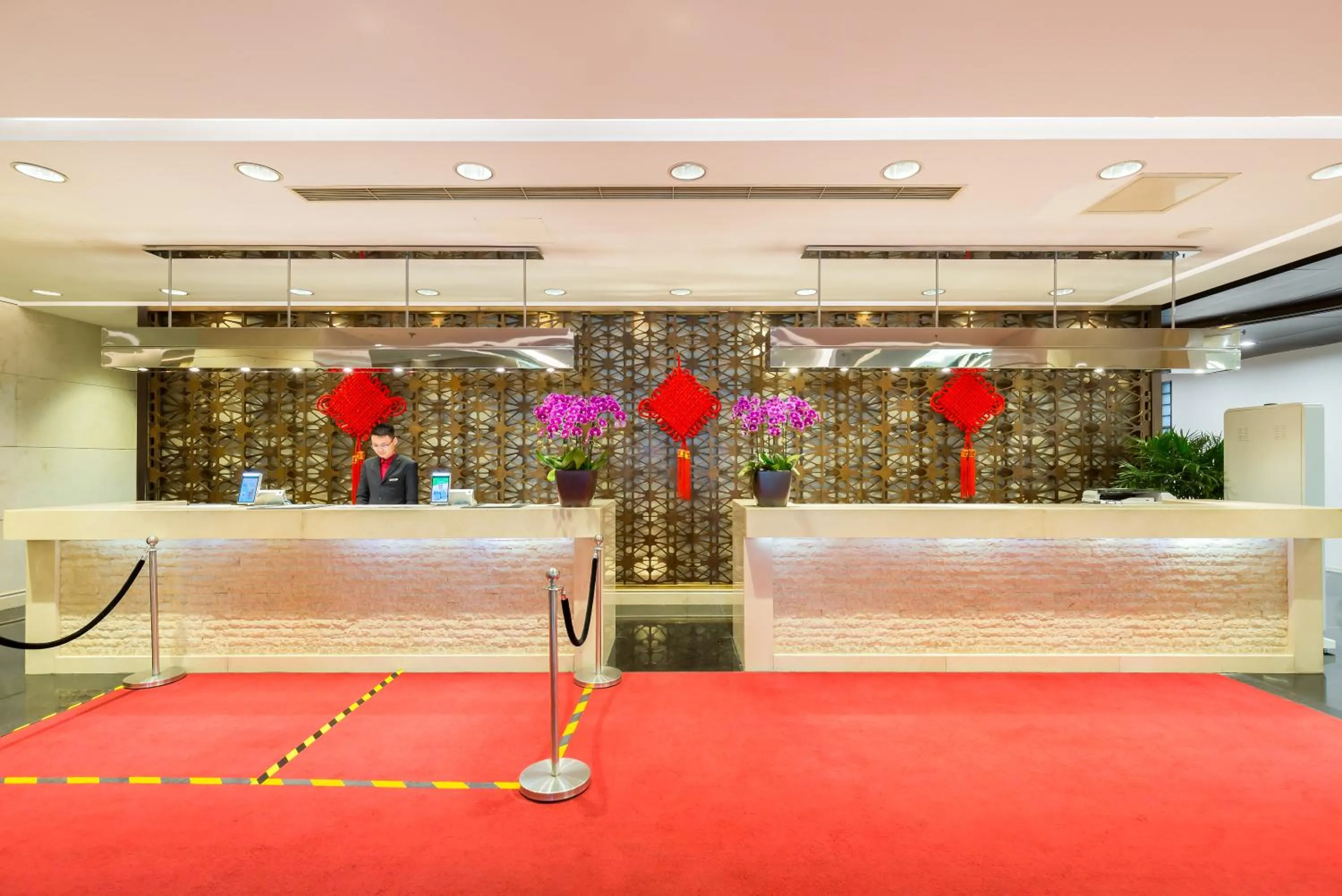 Lobby or reception in Beijing Pudi Hotel