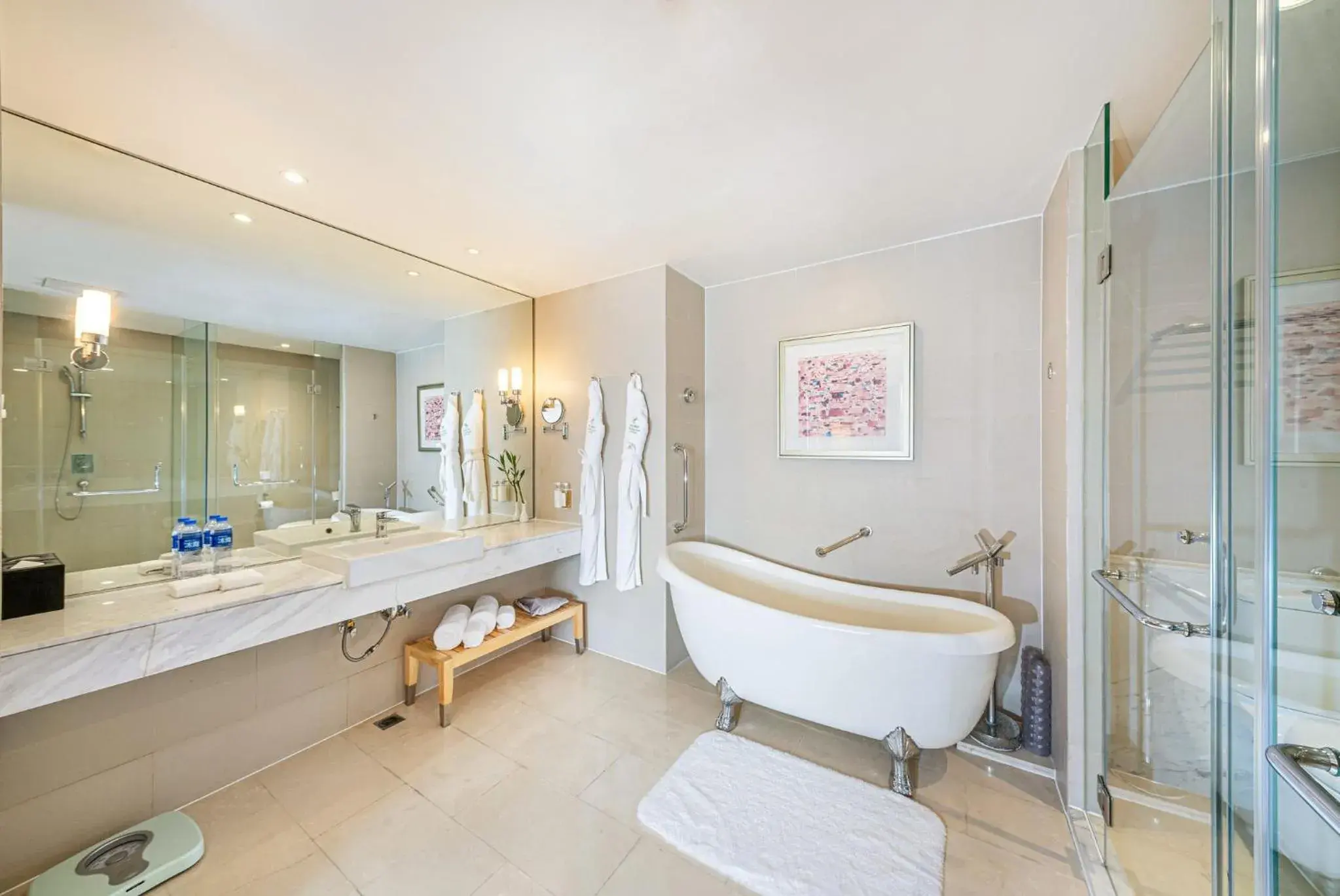 One-Bedroom Suite Separate Bath Walk In Shower in Holiday Inn Beijing Deshengmen by IHG on 2nd Ring Road Extension 10-15 minute taxi ride to Shichahai Lama Temple Drum Tower Close to Beijing North Station for Badaling Great Wall Near Exit B Jishuitan Metro Line 2 One-Bedroom Suite Separate Bath Walk In Shower in Holiday Inn Beijing Deshengmen by IHG on 2nd Ring Road Extension 10-15 minute taxi ride to Shichahai Lama Temple Drum Tower Close to Beijing North Station for Badaling Great Wall Near Exit B Jishuitan Metro Line 2