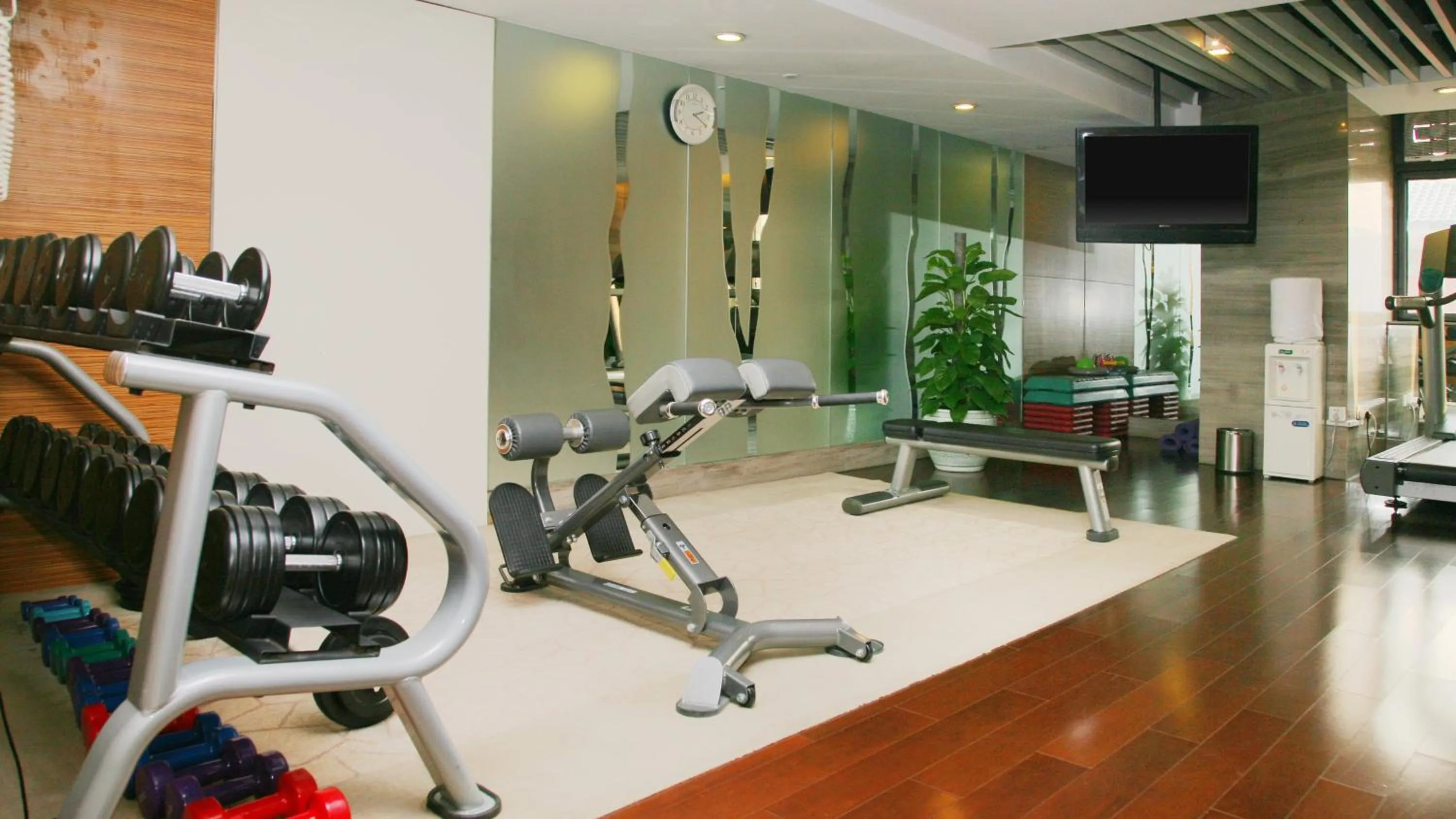 Fitness centre/facilities in Holiday Inn Beijing Deshengmen by IHG on 2nd Ring Road Extension 10-15 minute taxi ride to Shichahai Lama Temple Drum Tower Close to Beijing North Station for Badaling Great Wall Near Exit B Jishuitan Metro Line 2