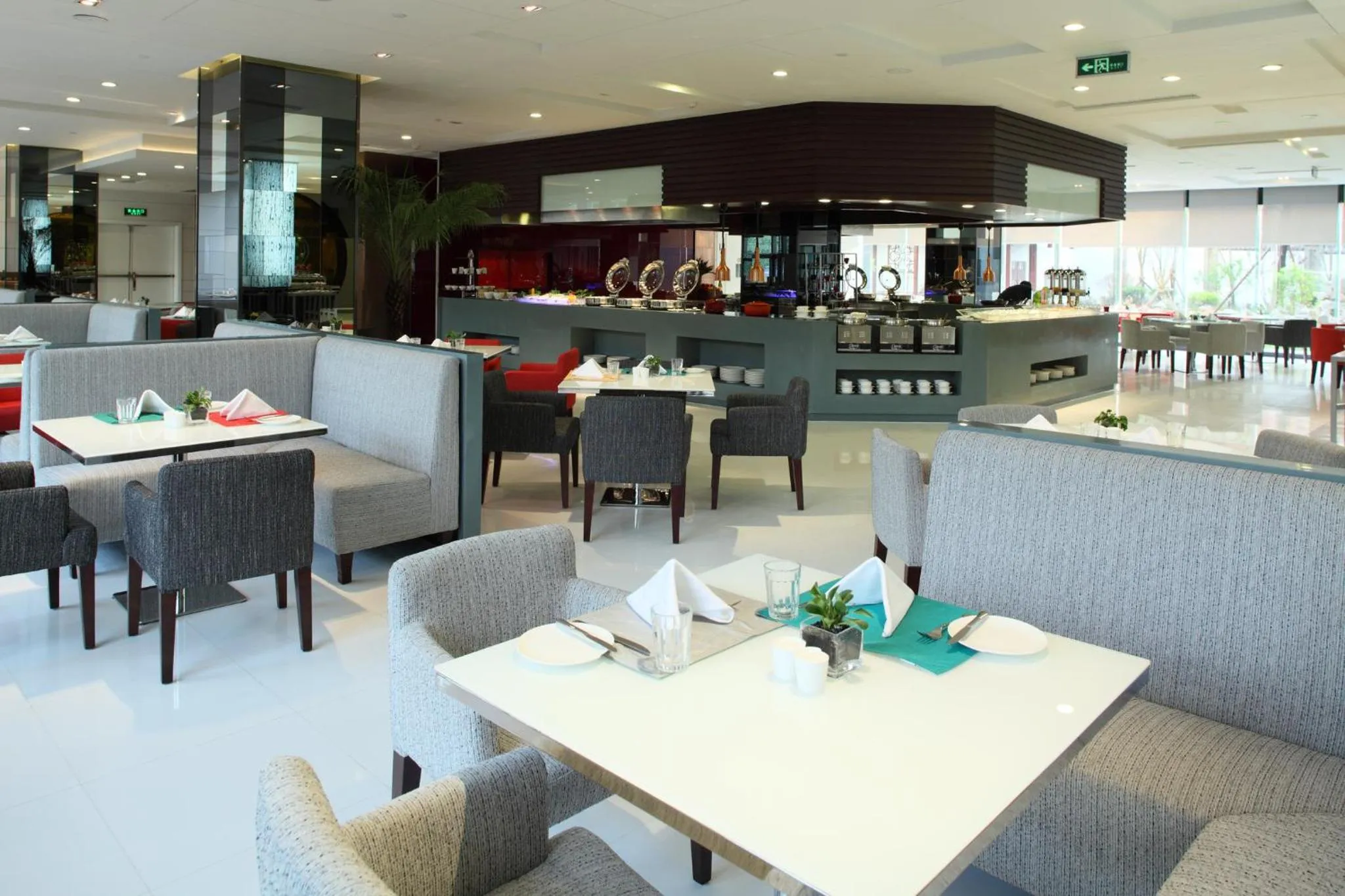 Breakfast in Holiday Inn Beijing Deshengmen by IHG on 2nd Ring Road Extension 10-15 minute taxi ride to Shichahai Lama Temple Drum Tower Close to Beijing North Station for Badaling Great Wall Near Exit B Jishuitan Metro Line 2