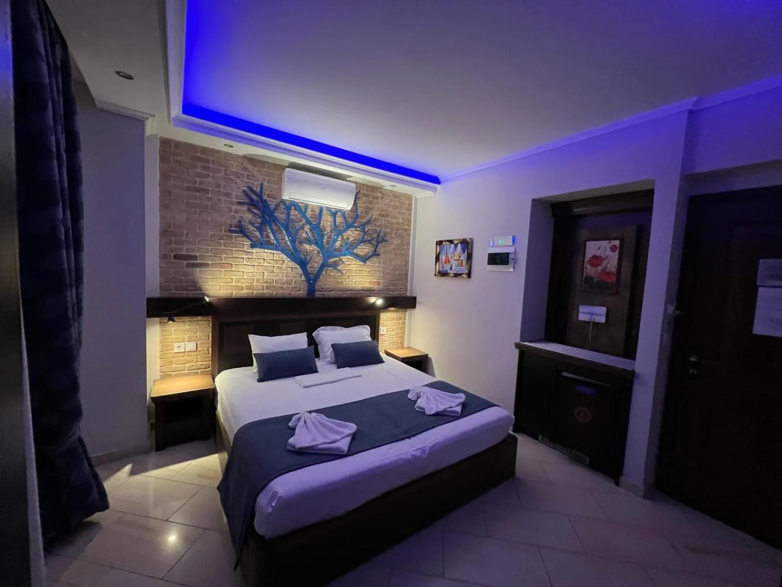 Bedroom in Kappa Rooms