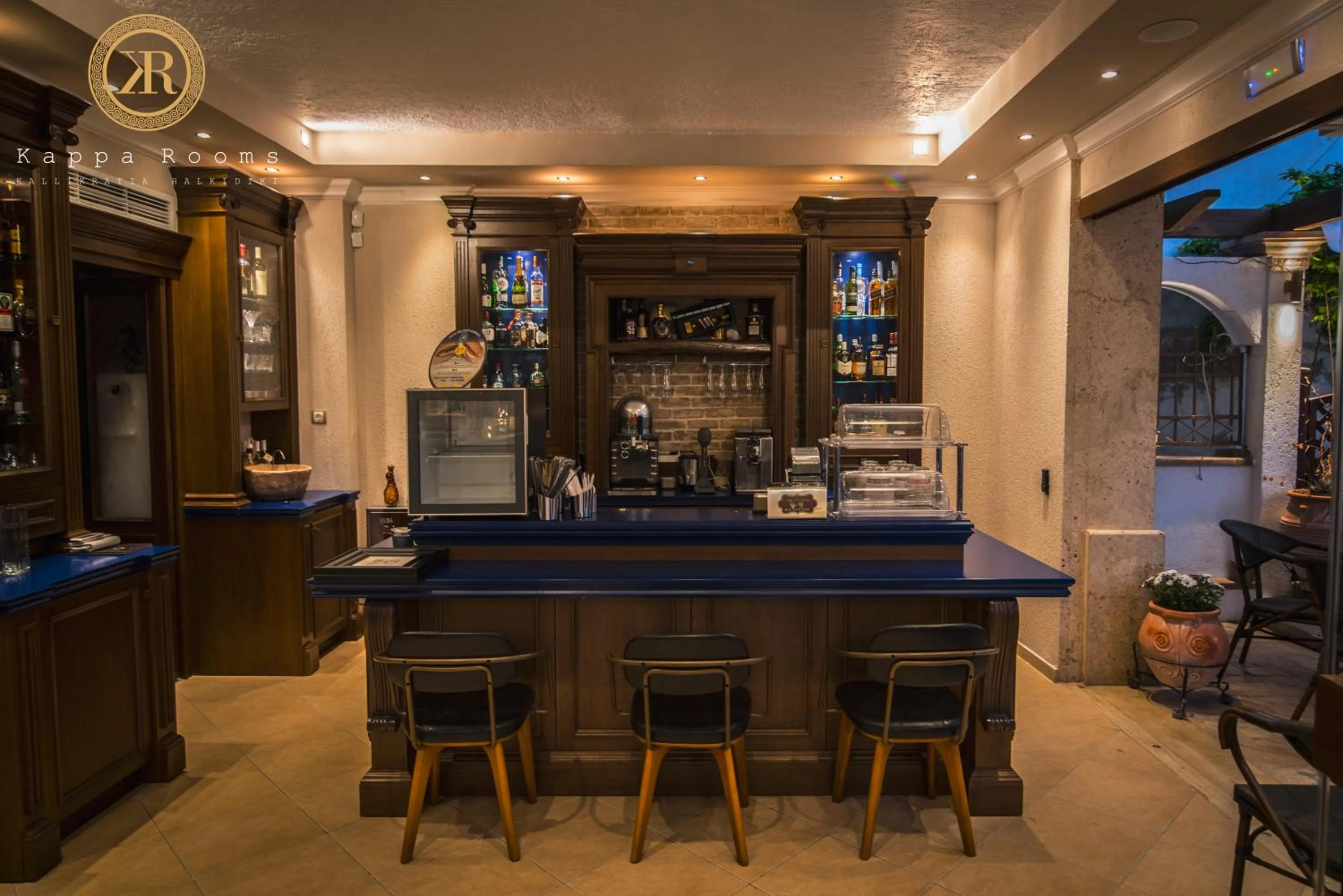 Lounge or bar in Kappa Rooms