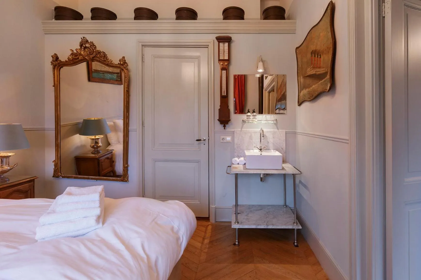 Bed in Logement aan de Vecht