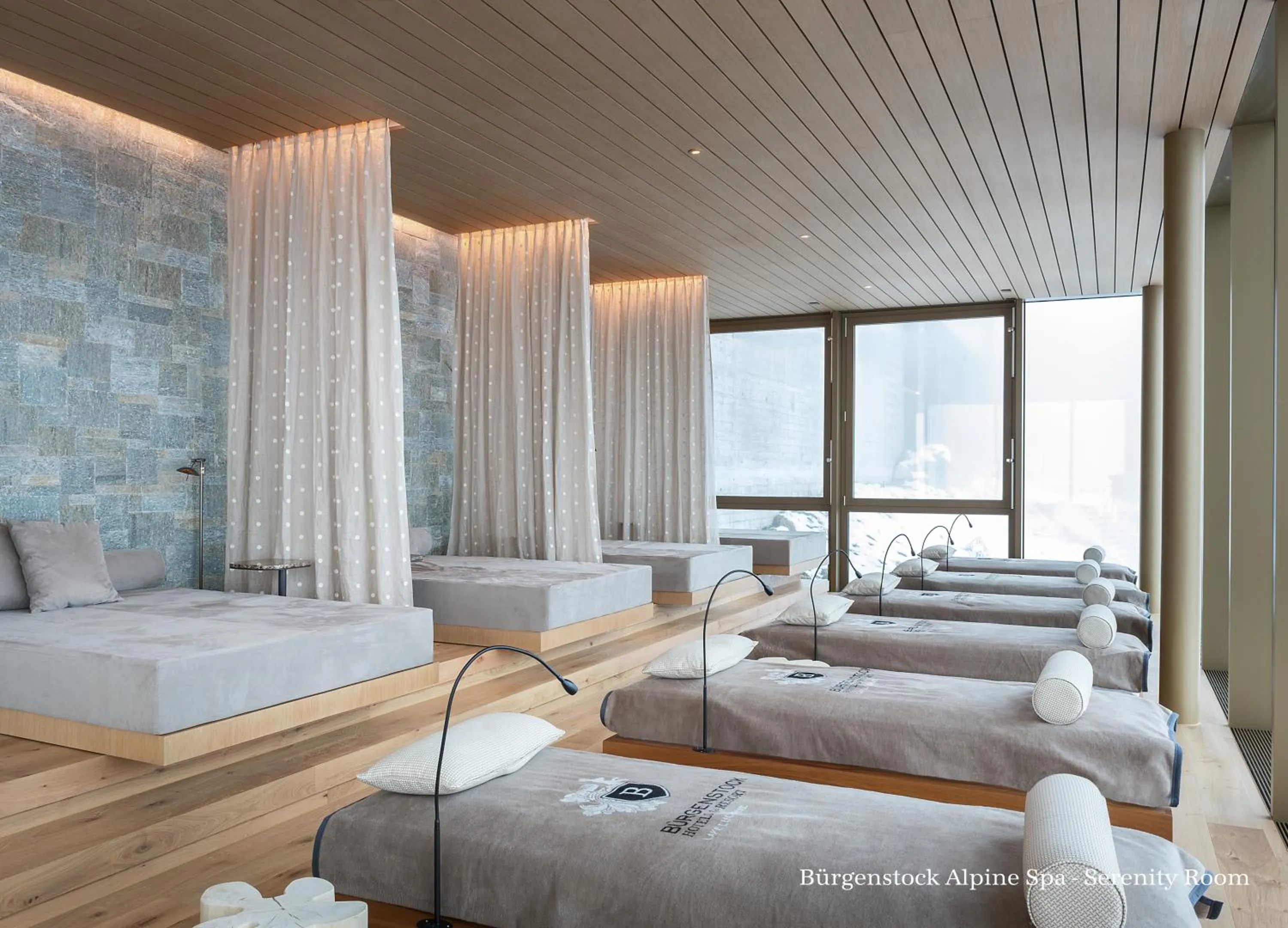 Spa and wellness centre/facilities, Bed in Bürgenstock Hotel & Alpine Spa