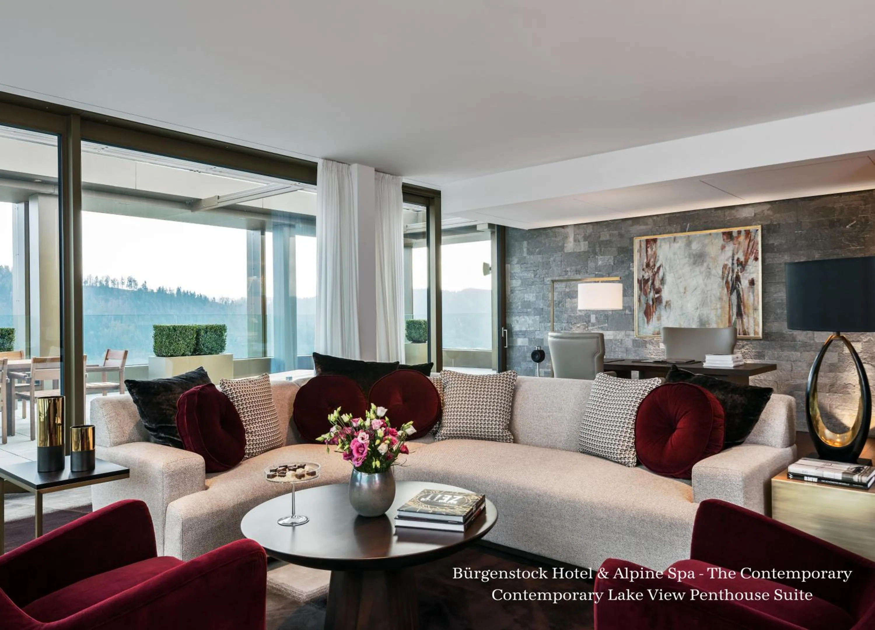 Living room in Bürgenstock Hotel & Alpine Spa
